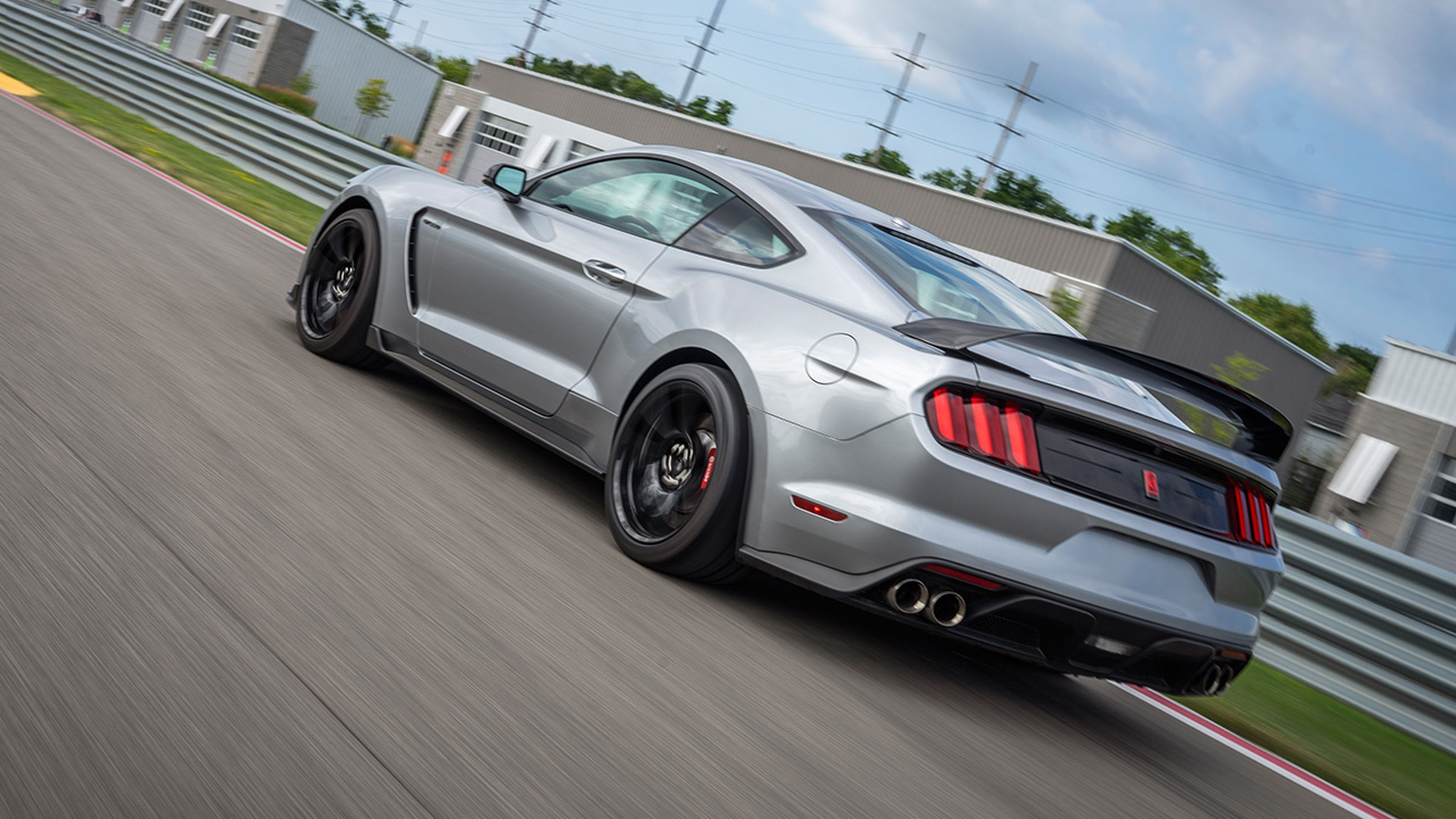 Shelby GT350R trasera