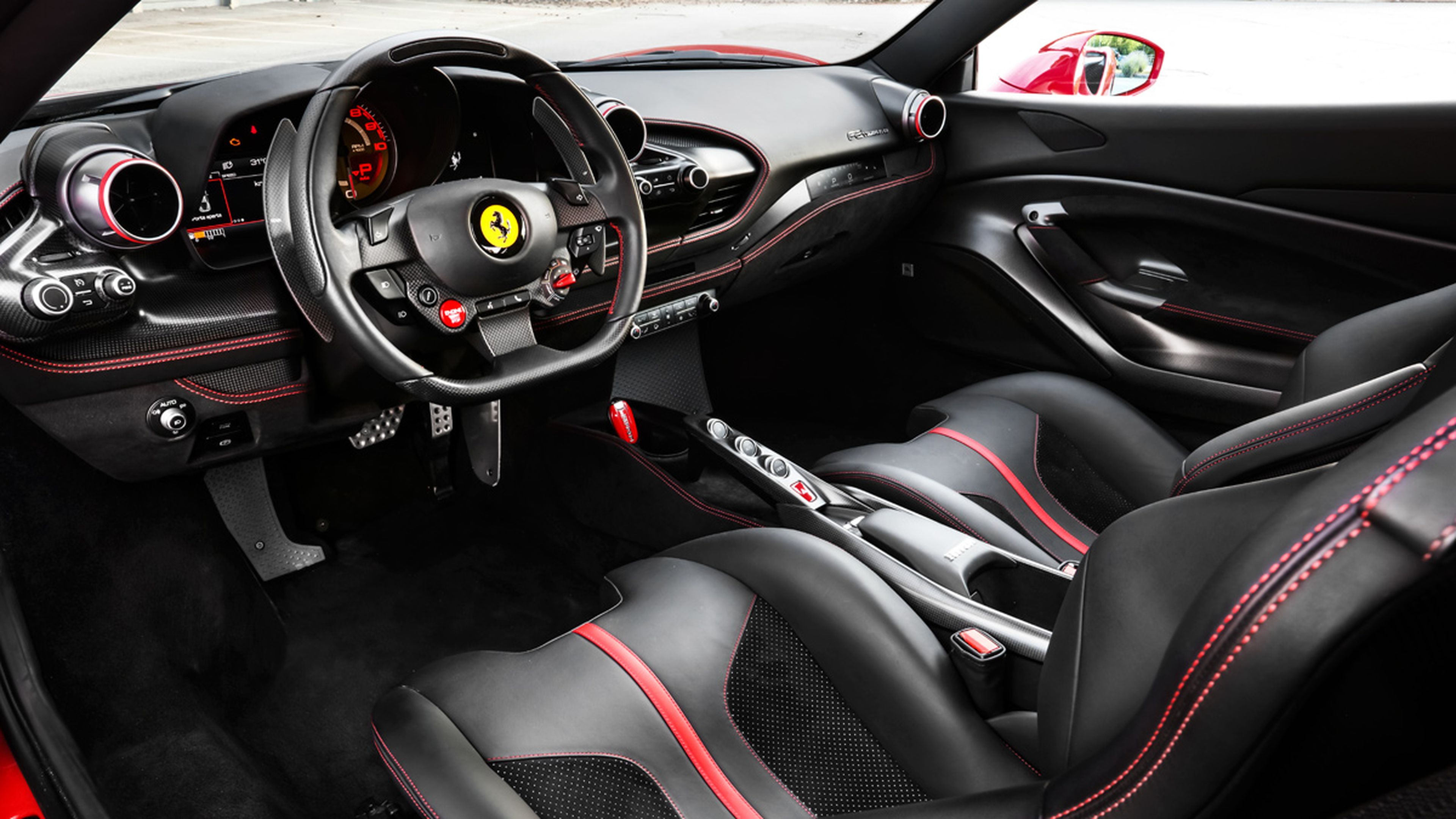 Prueba del Ferrari F8 Tributo