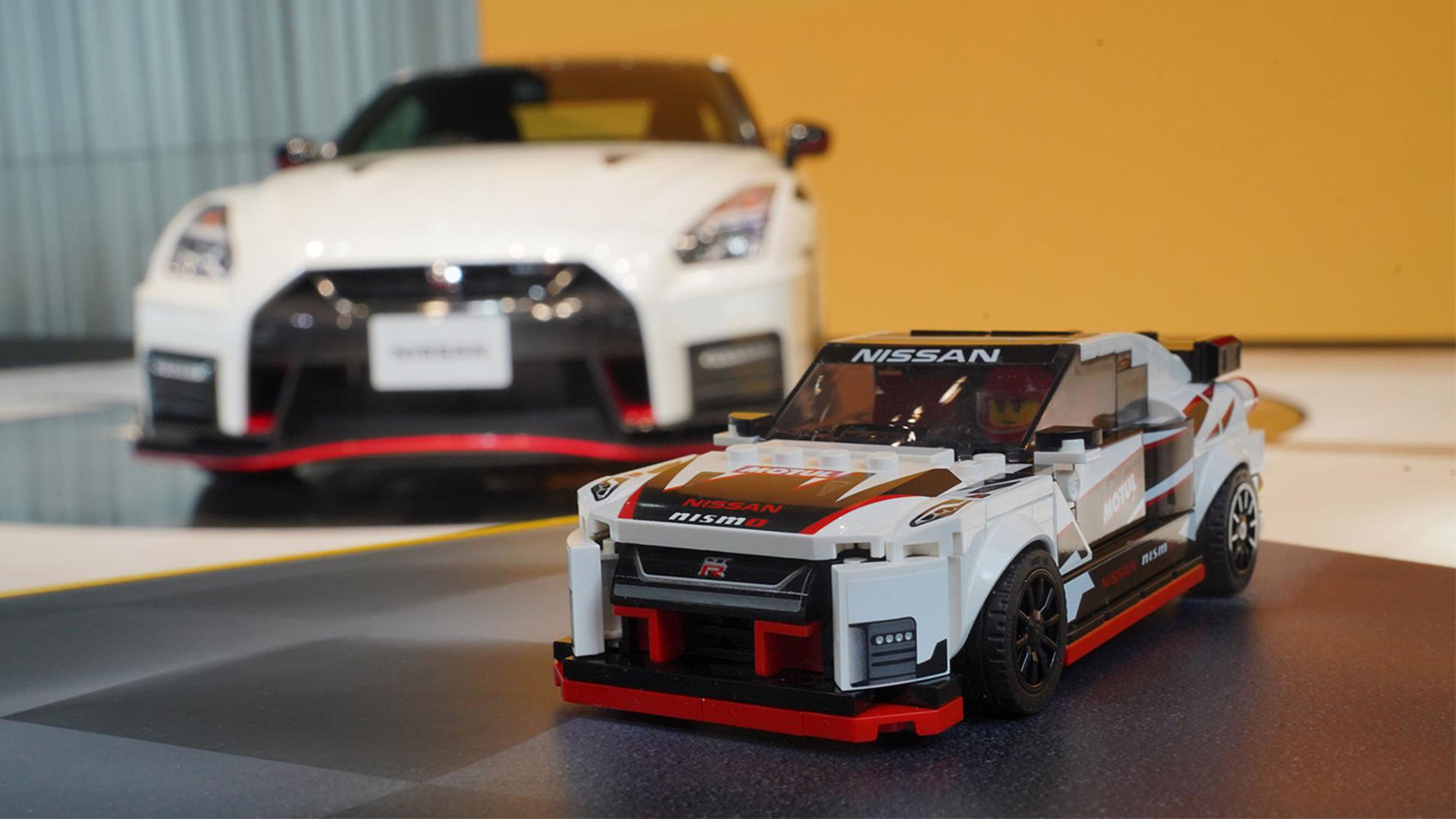 Nissan GT-R Lego