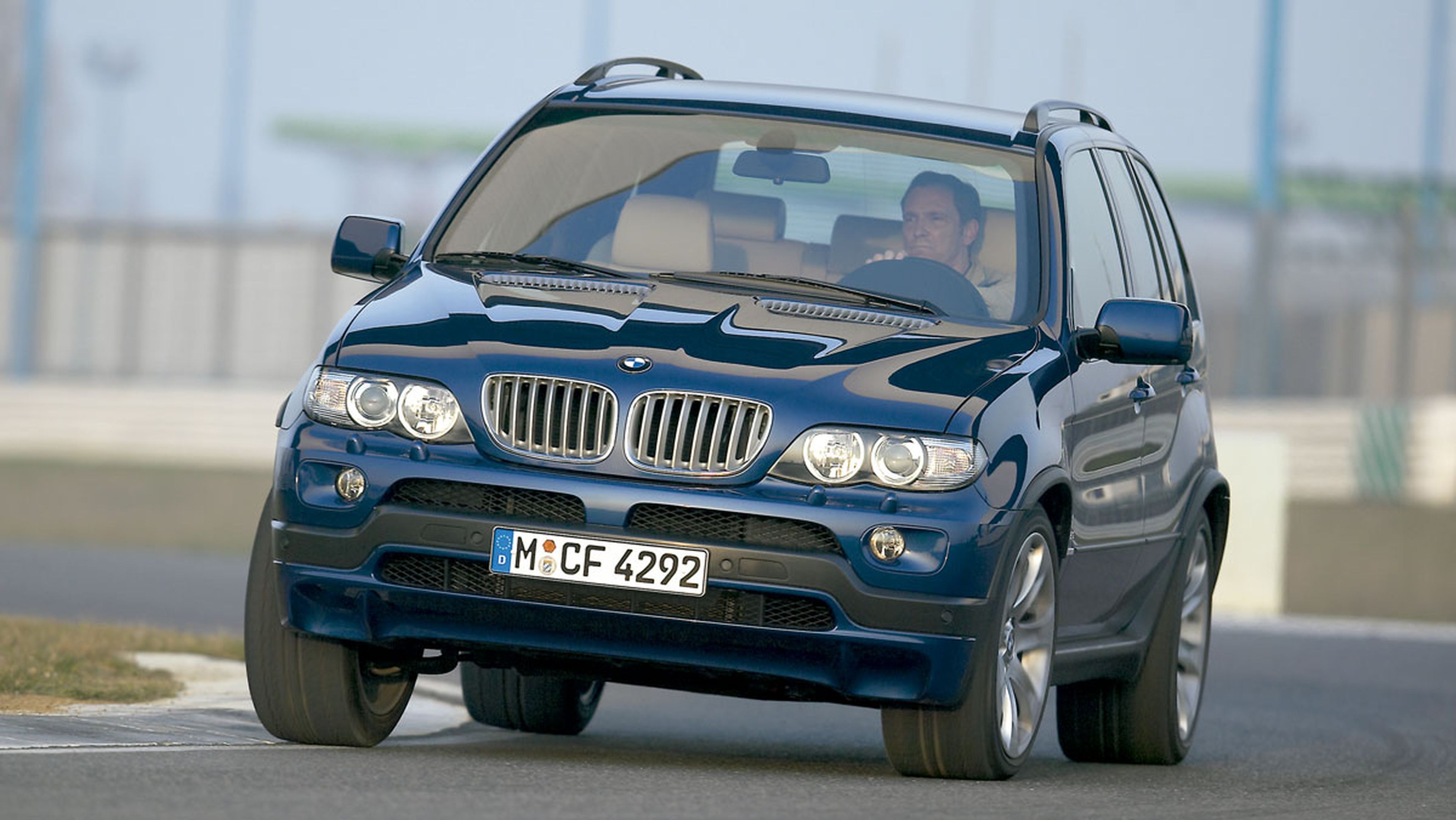 BMW X5 4.8 is