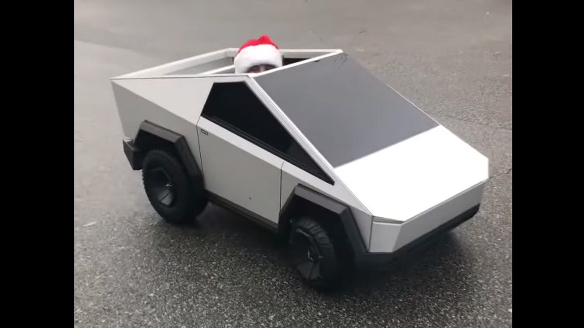 Han fabricado un mini Tesla Cybertruck y no creerás de lo que es capaz