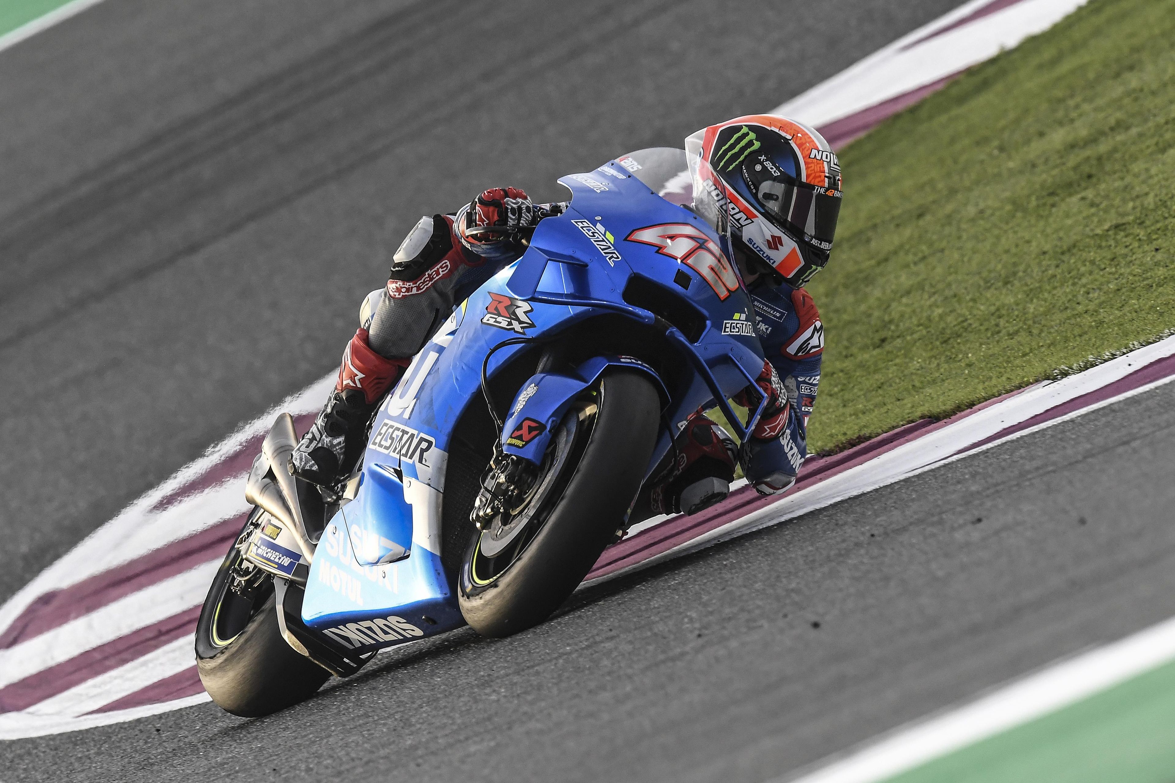 Álex Rins en los test de Qatar de MotoGP 2020