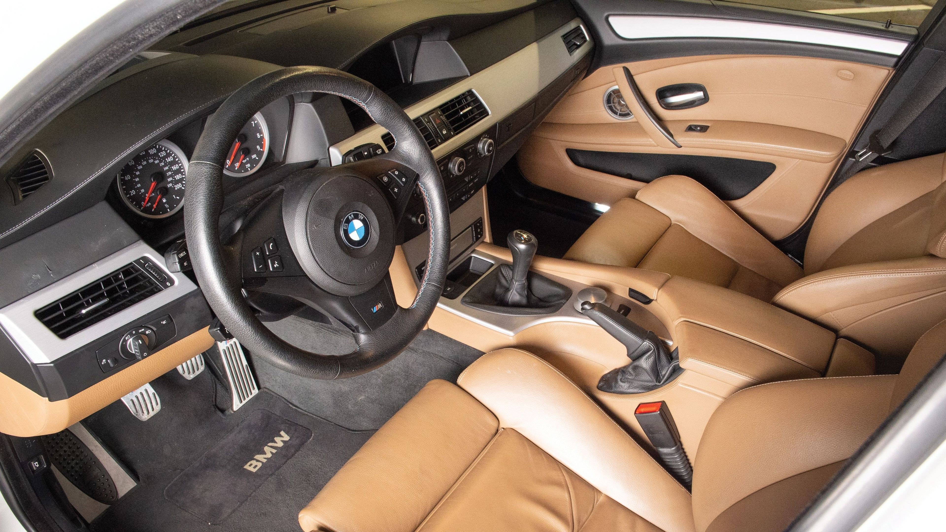 BMW M5 E60 cambio manual