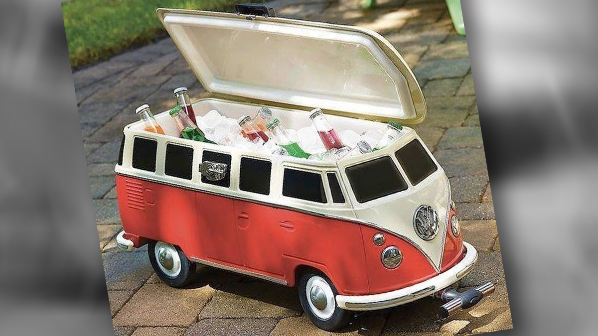 Esta nevera-furgoneta Volkswagen es todo lo necesitas este | TopGear.es