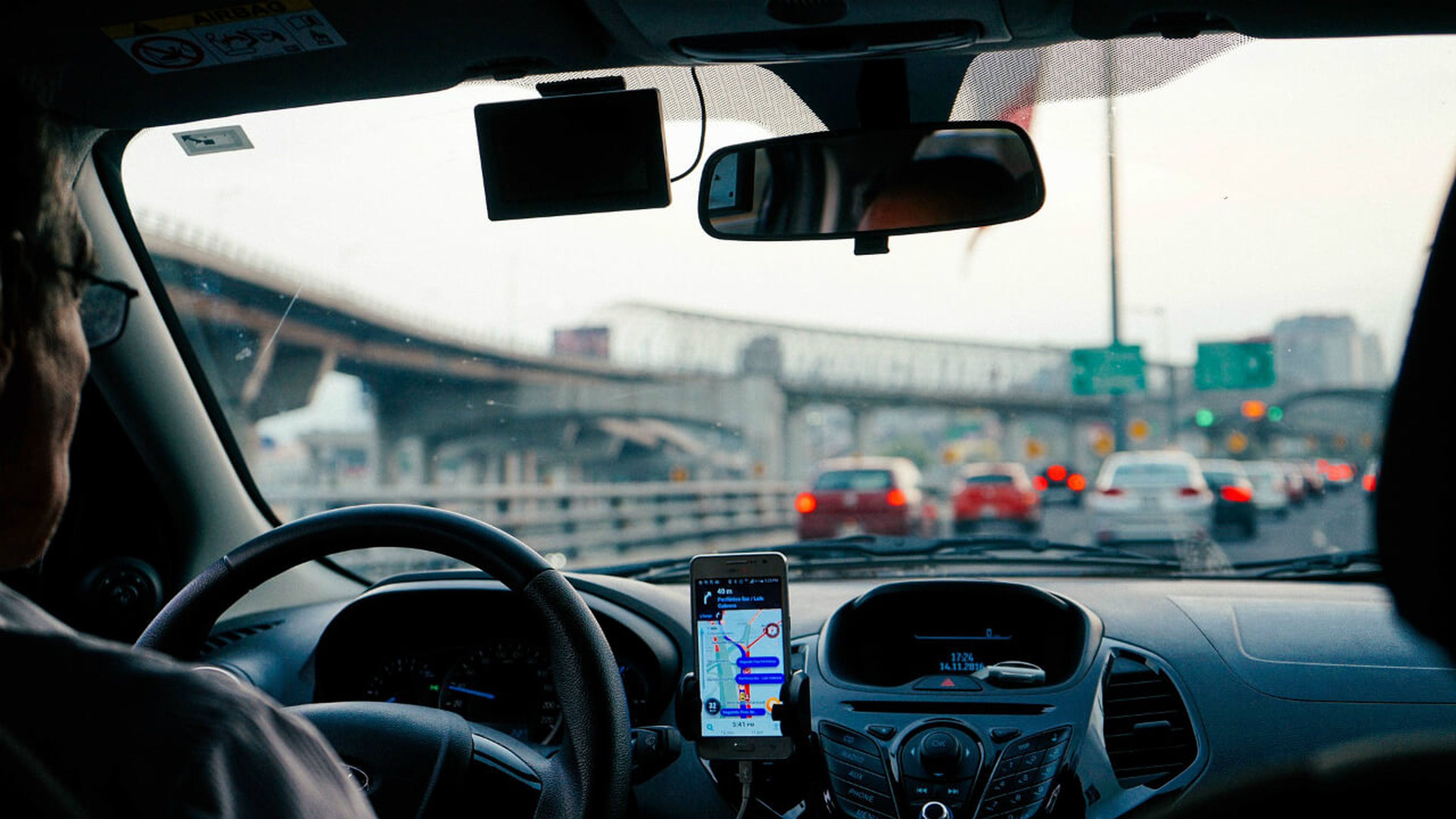 Cómo te puede medir la DGT la velocidad en el coche… desde el móvil