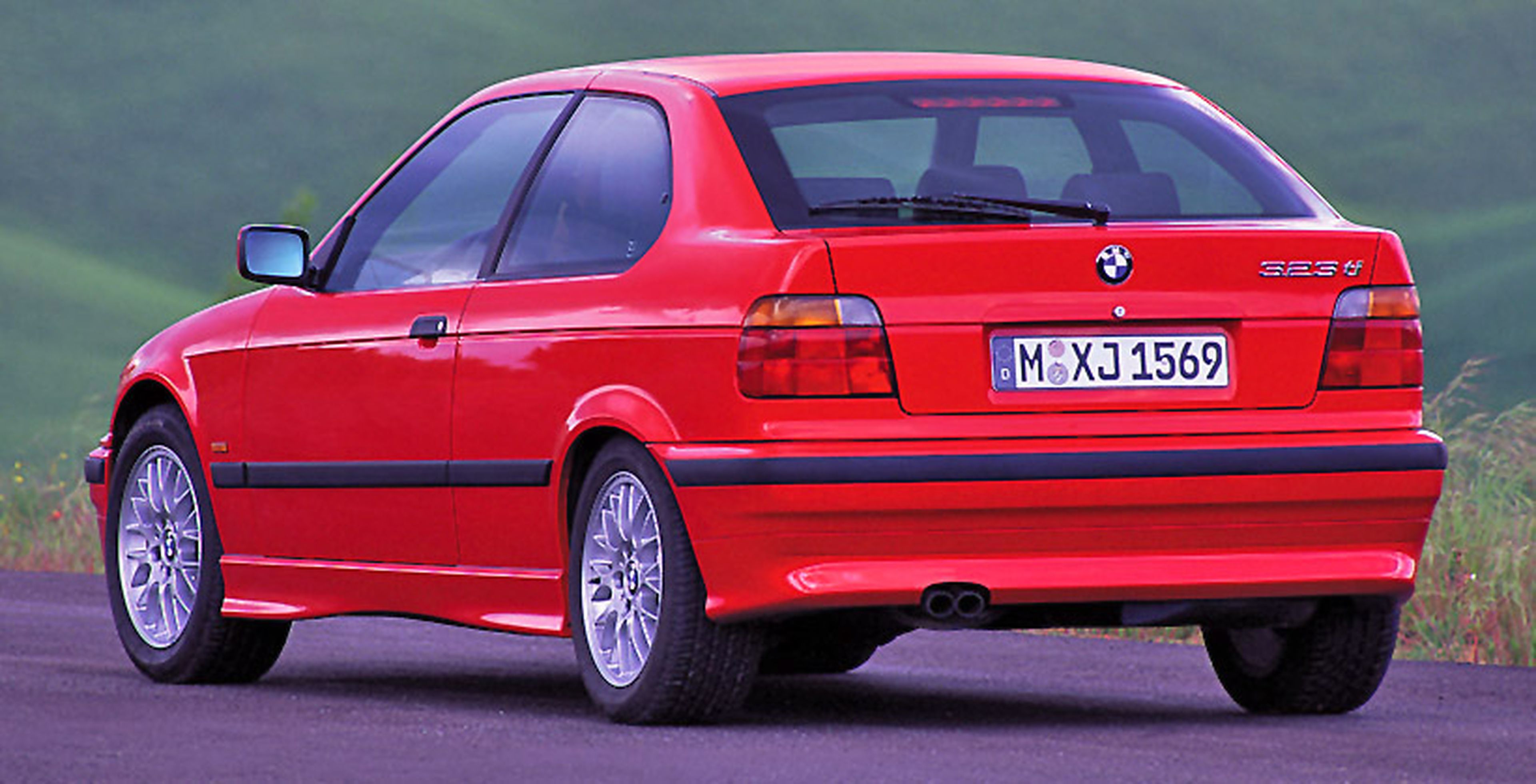 Un BMW 323 ti de 1999 con suspensión M. Foto: BMW