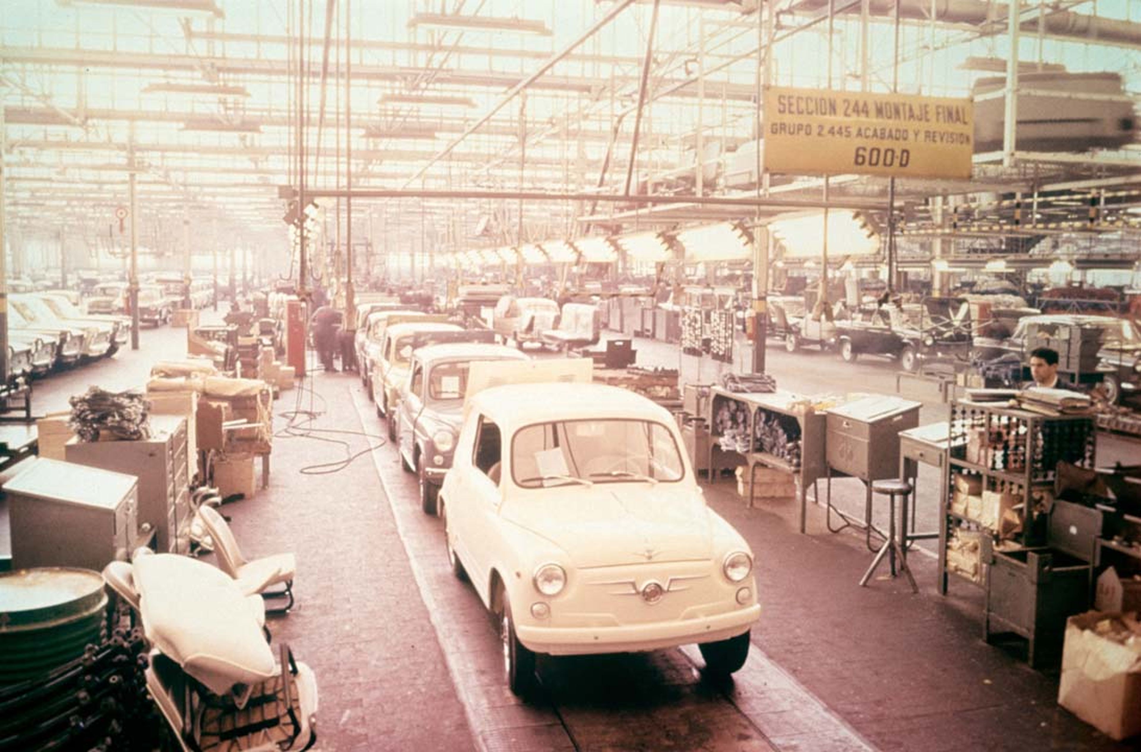 Seat 600 Comercial