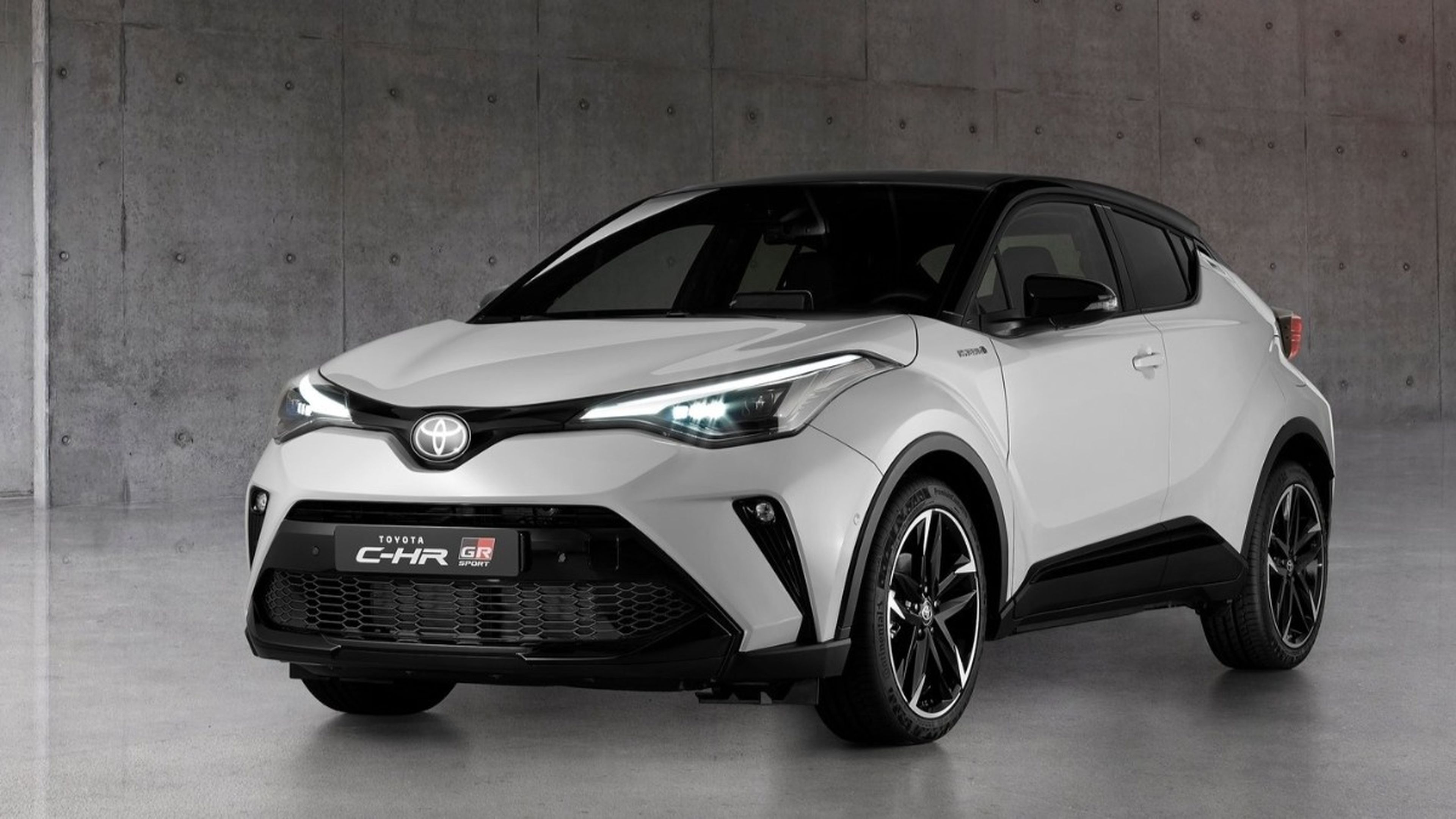 Primera prueba del Toyota C-HR 2023: potencia sus cualidades