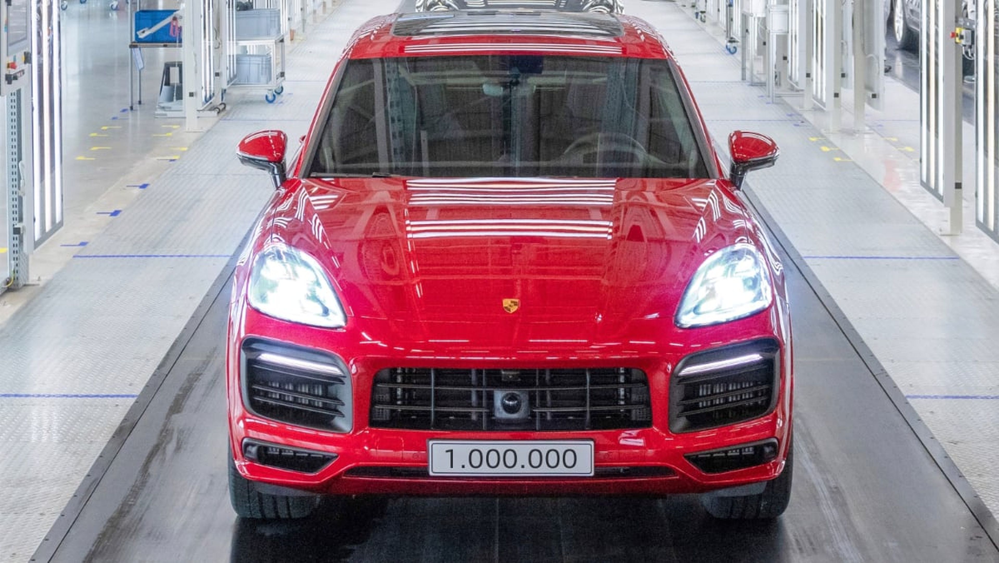 Porsche Cayenne un millón, que llegó en 2020.