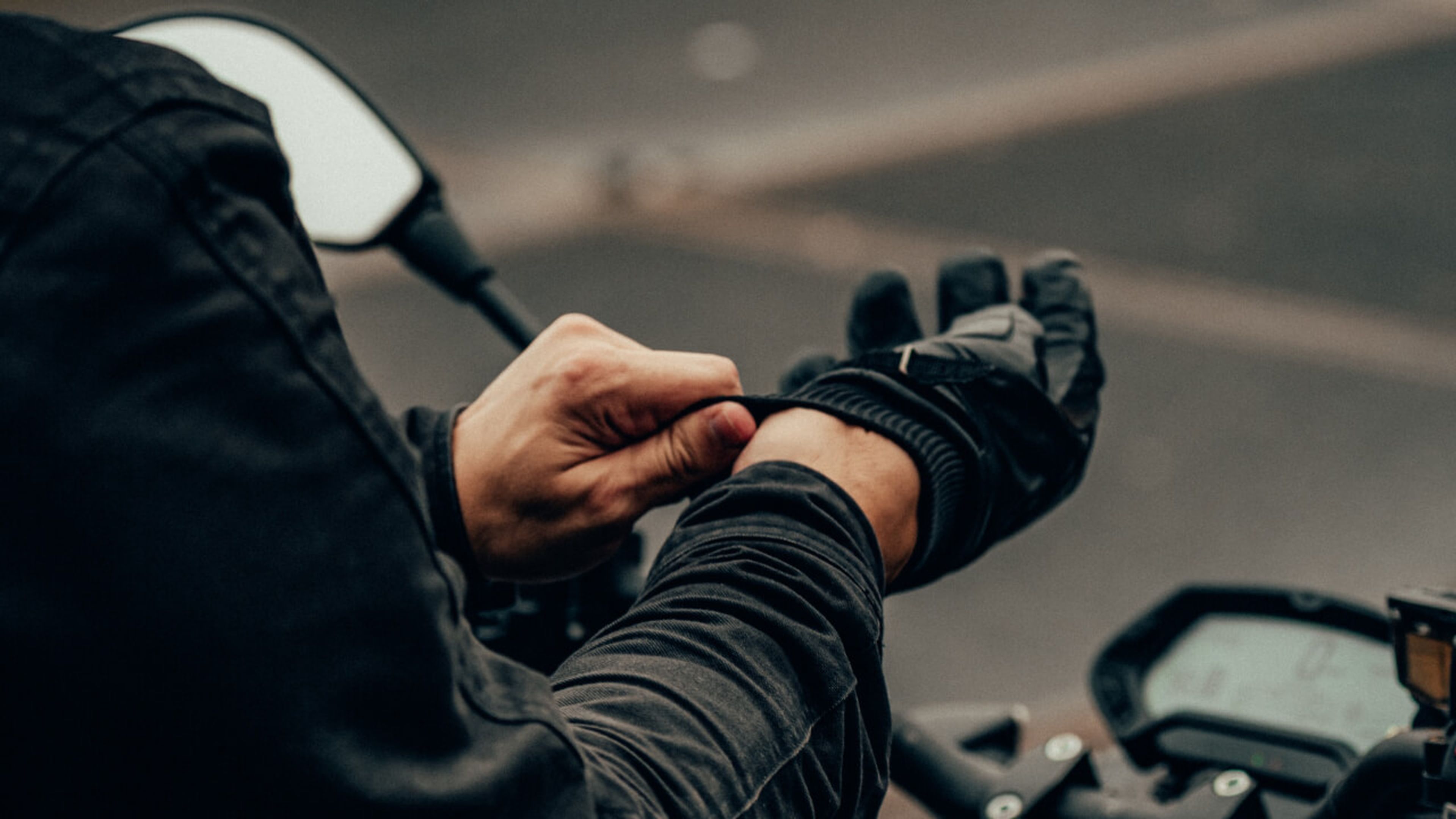 Cuidado motorista: o guantes o multa