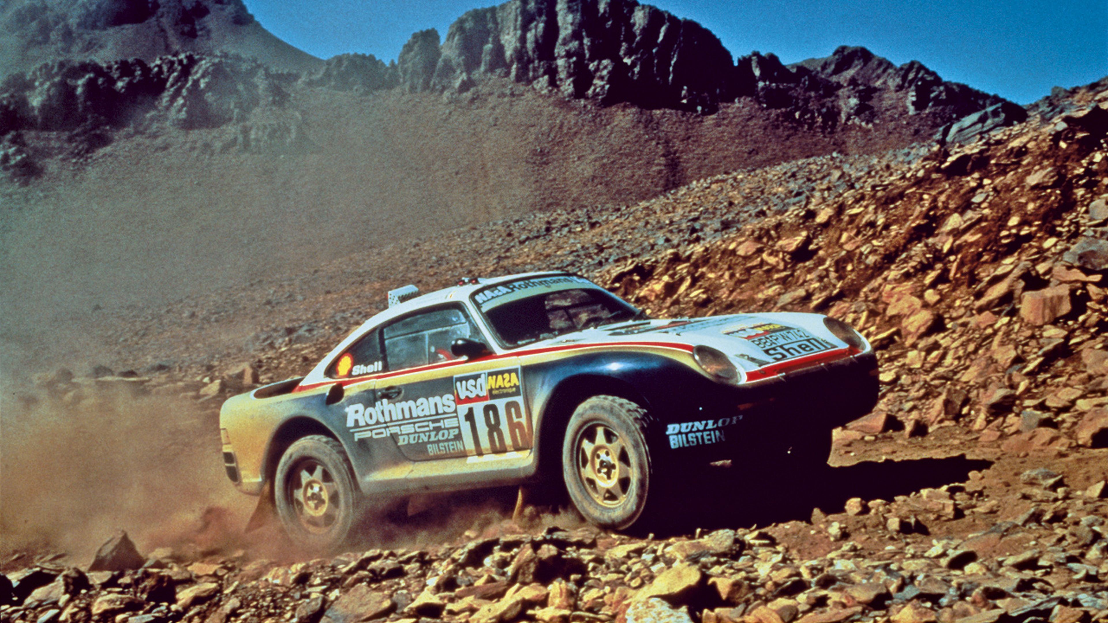El Porsche 959 del Dakar '86 se llevó la victoria. Por la baja calidad de la gasolina, solo ofrecía 400 CV. Foto: Porsche