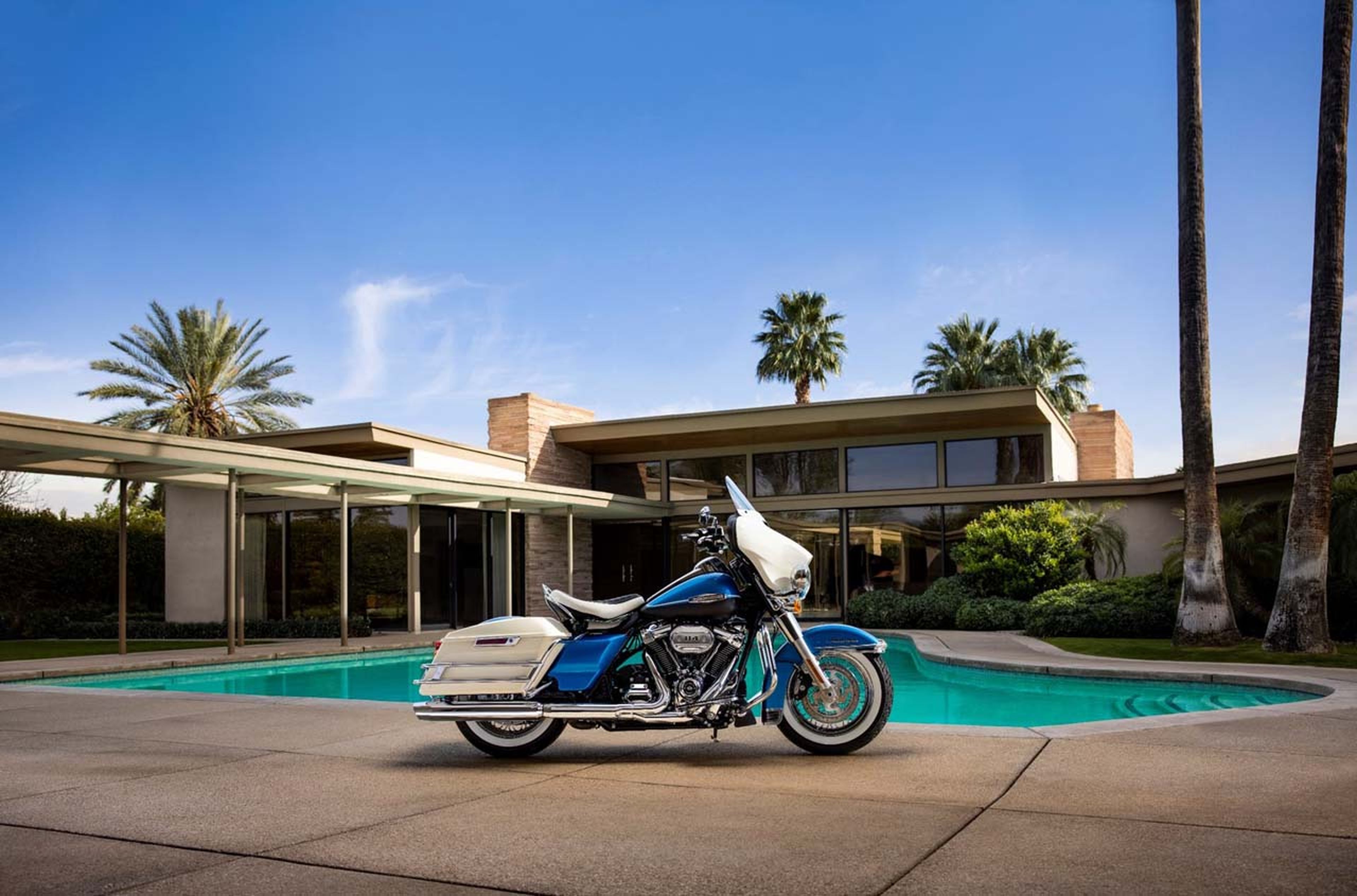 Harley Davidson Icons Collection: Harley Electra Glide Revival