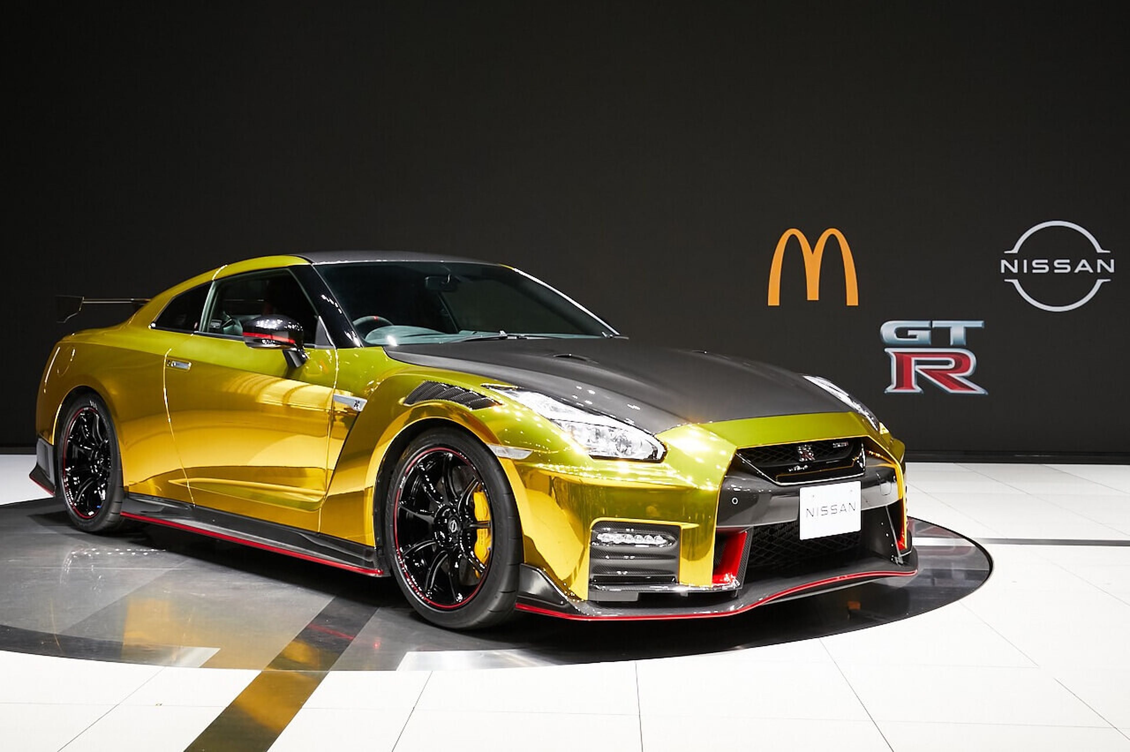 Nissan GT-R McDonalds