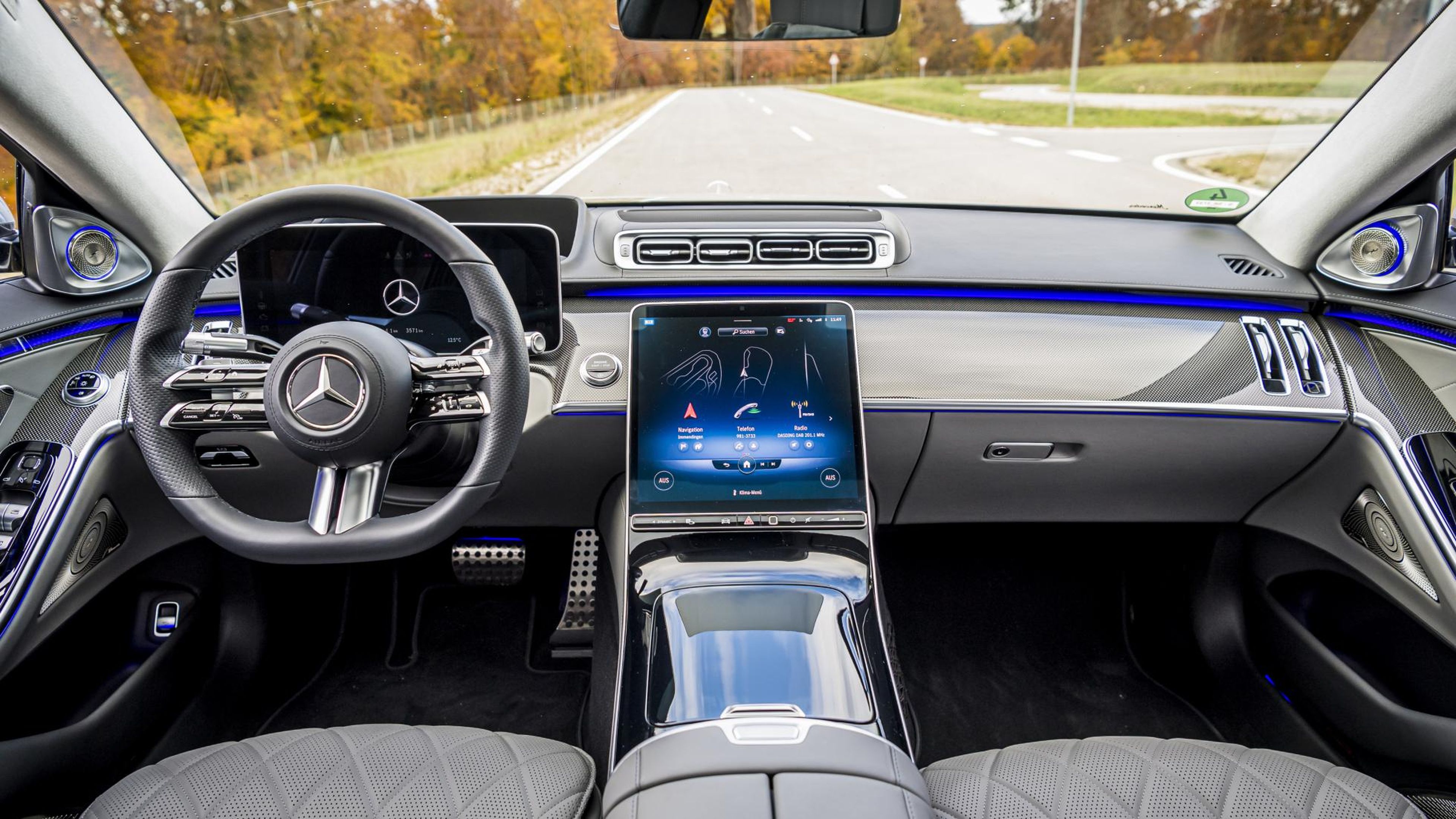 Mercedes-Benz S500 W223 interior
