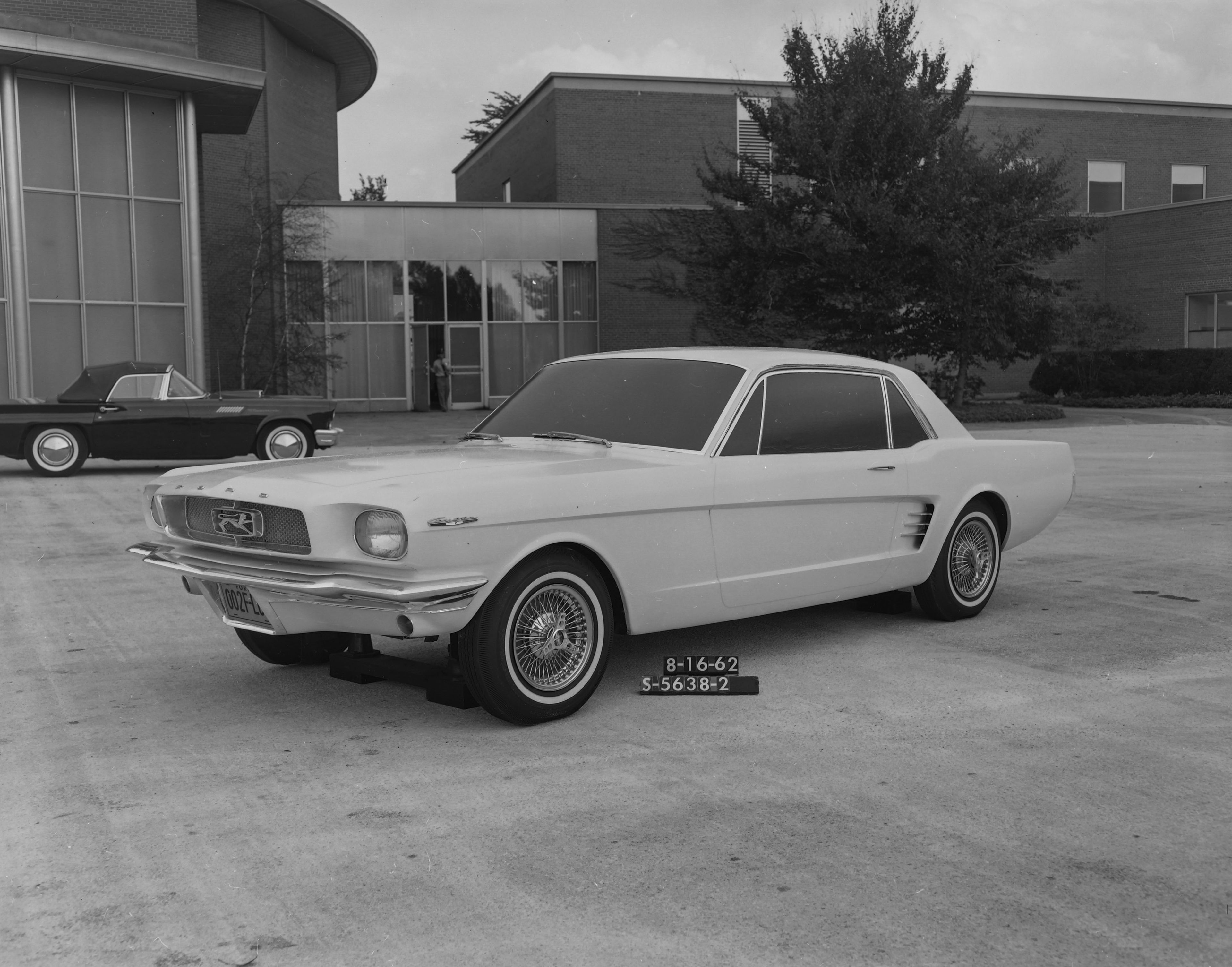 Ford Mustang (prototipo de Ford Studio en 1962)