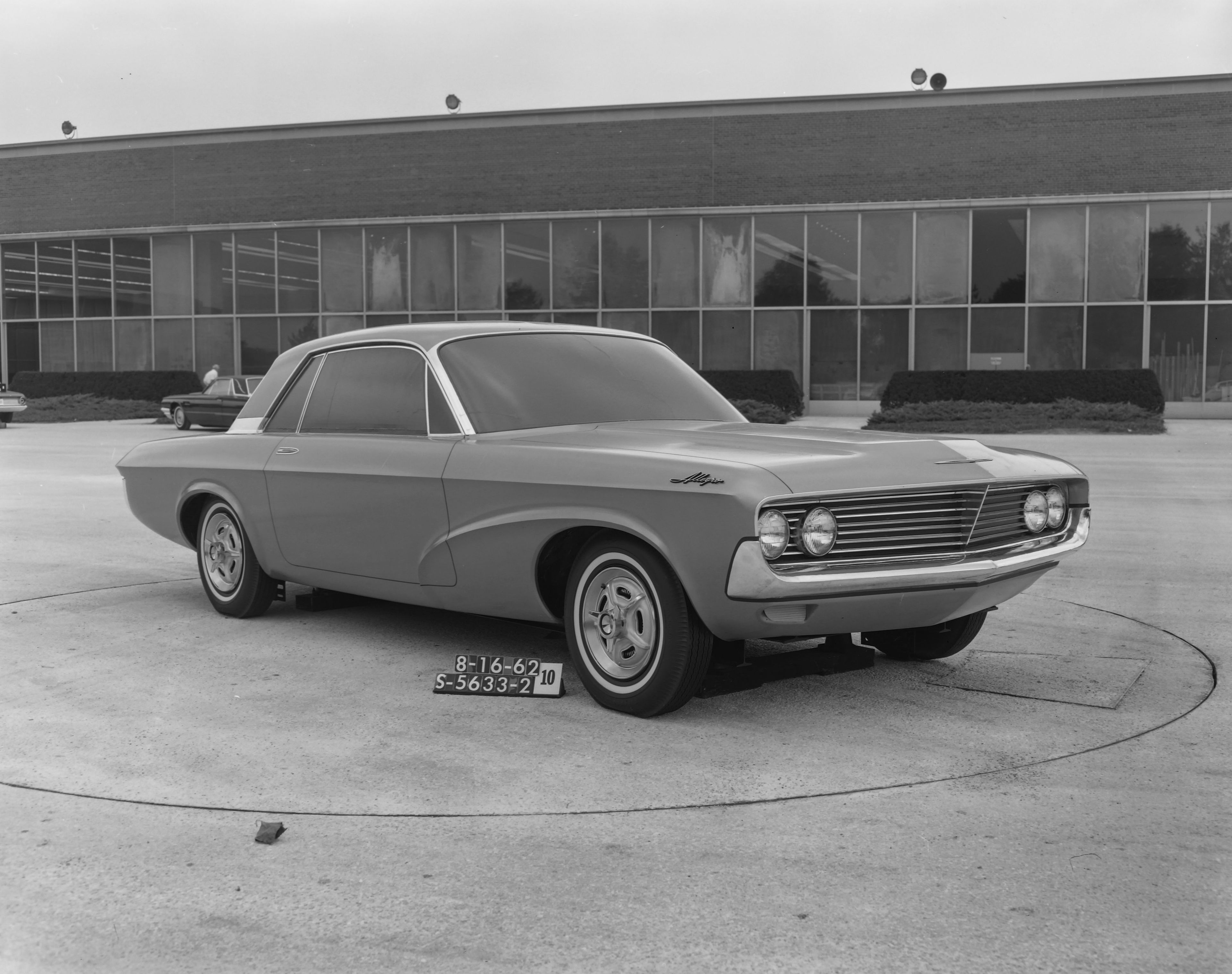 Prototipo de Advanced Products Studio como propuesta de diseño para el primer Mustang en 1962
