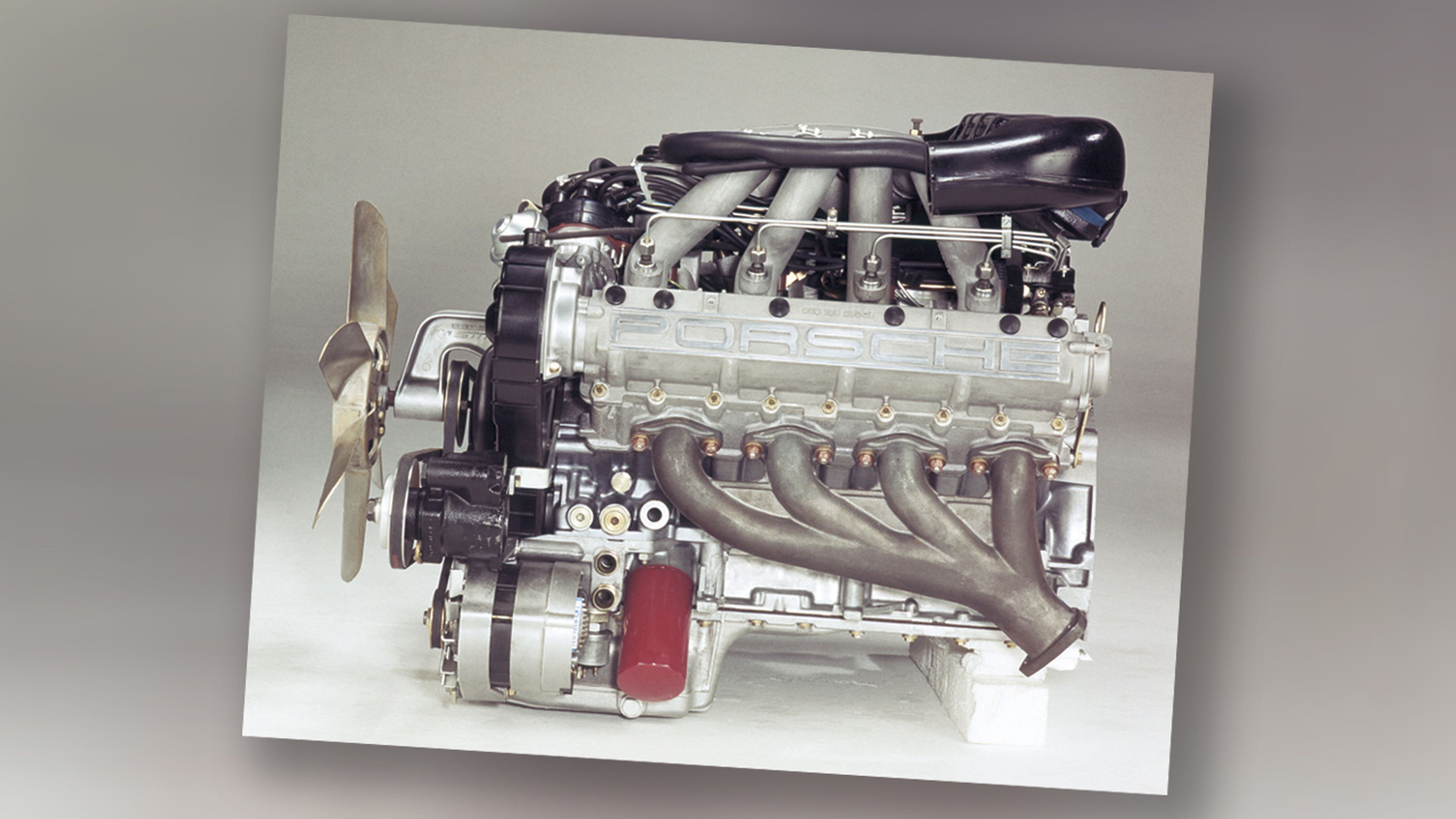 El motor V8 de 4,5 litros y 240 CV. Foto: Porsche
