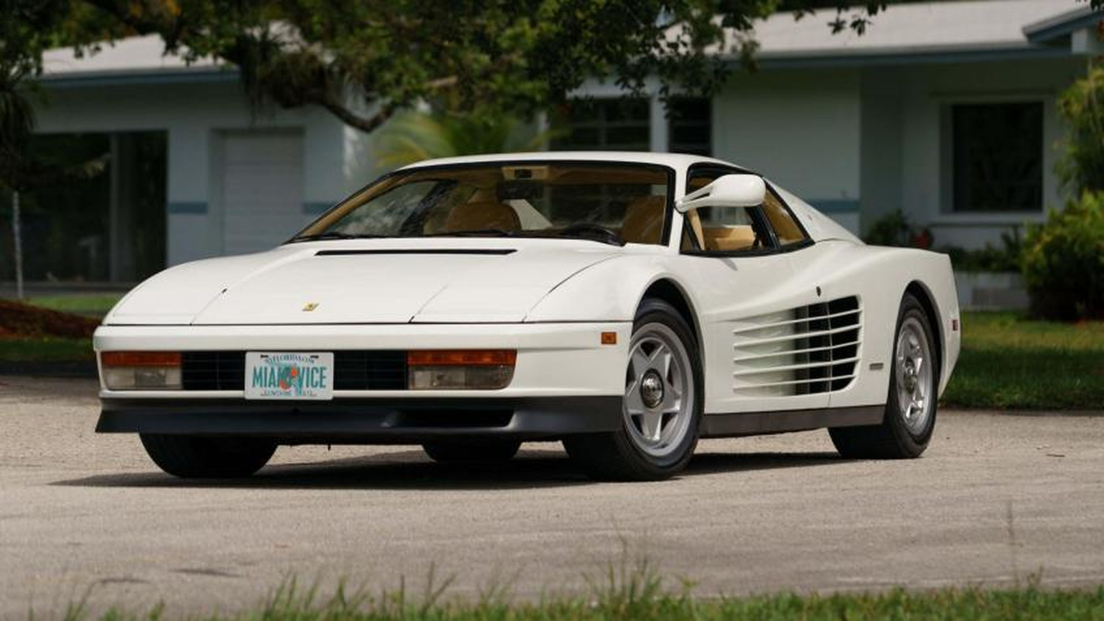 Ferrari Testarossa de 'Miami Vice' (Corrupción en Miami) con Monospecchio
