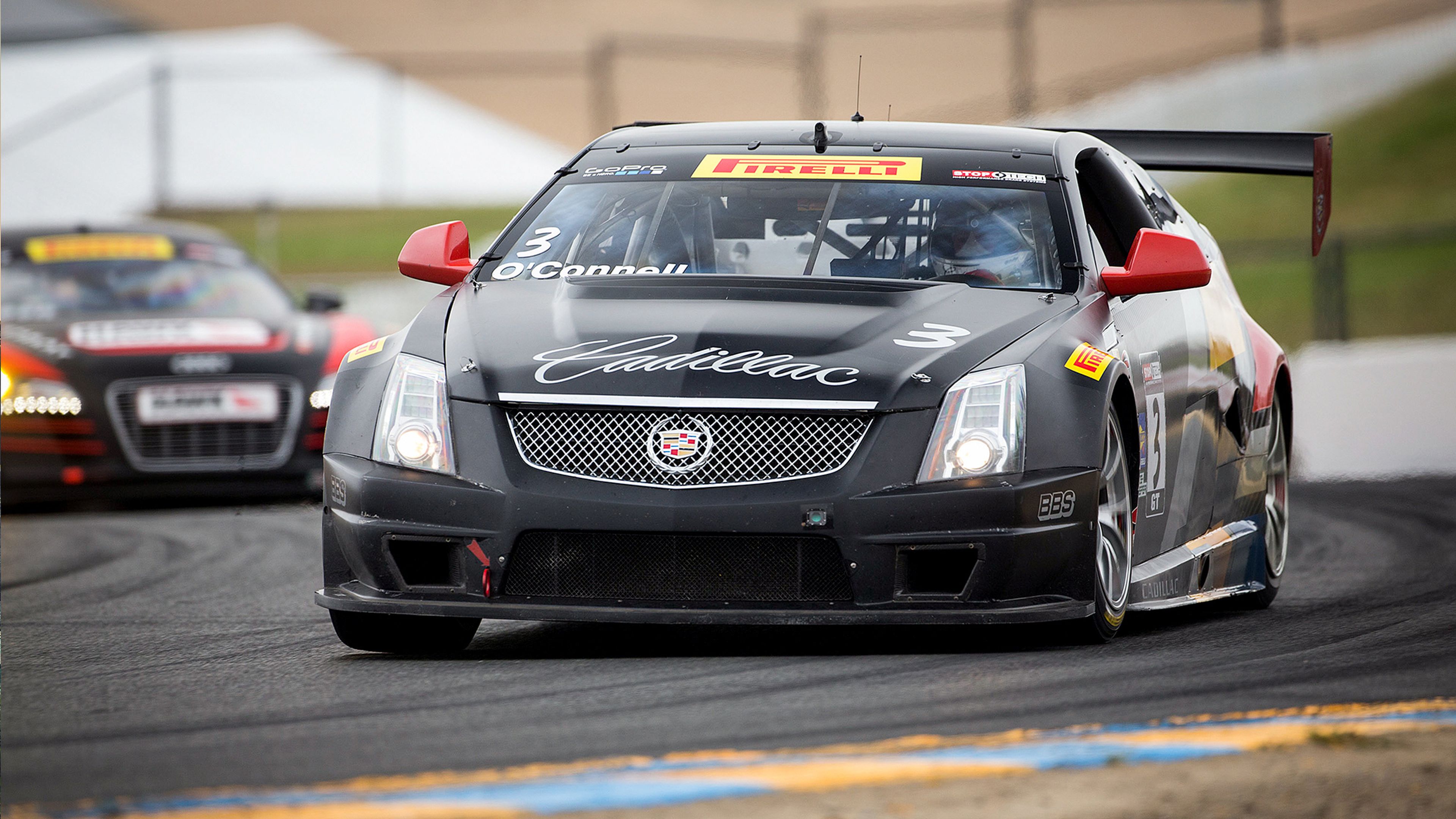 Cadillac CTS-V Coupe GT.