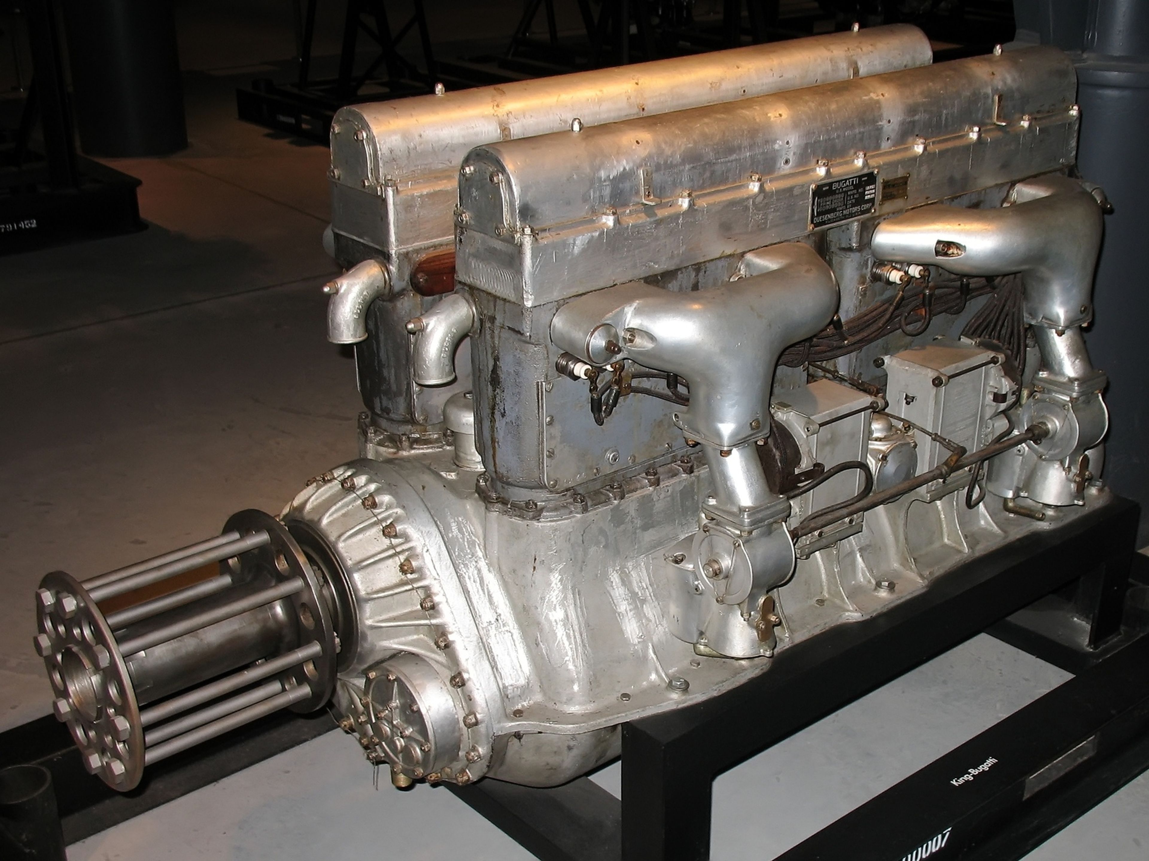 Motor U-16 de Bugatti.