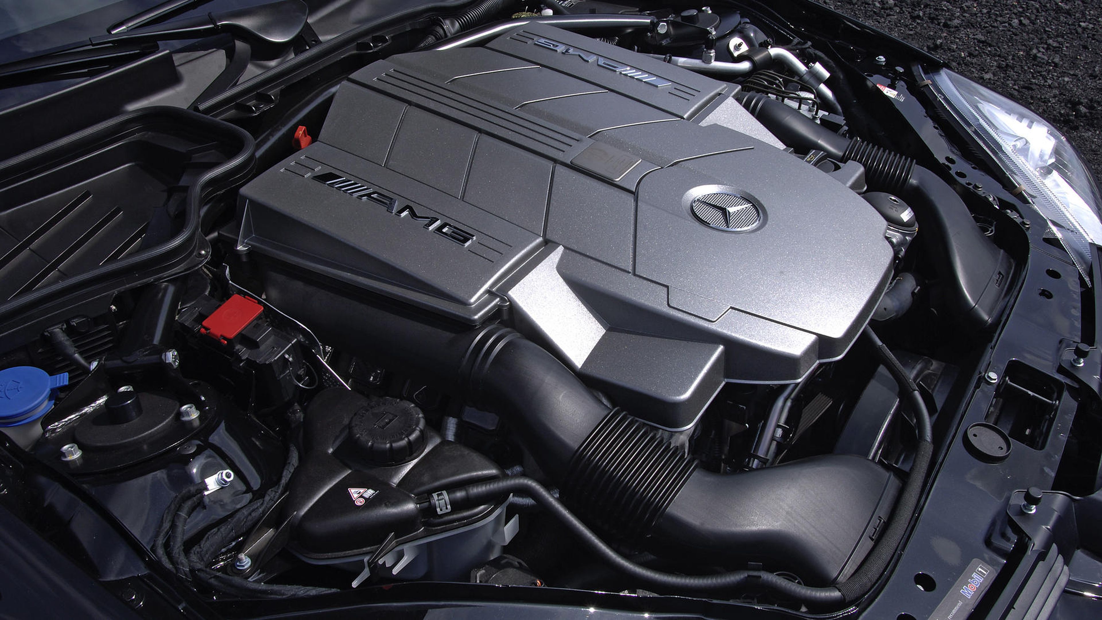 Motor V8 de 5,5 litros del Mercedes SLK 55 AMG Black Series.