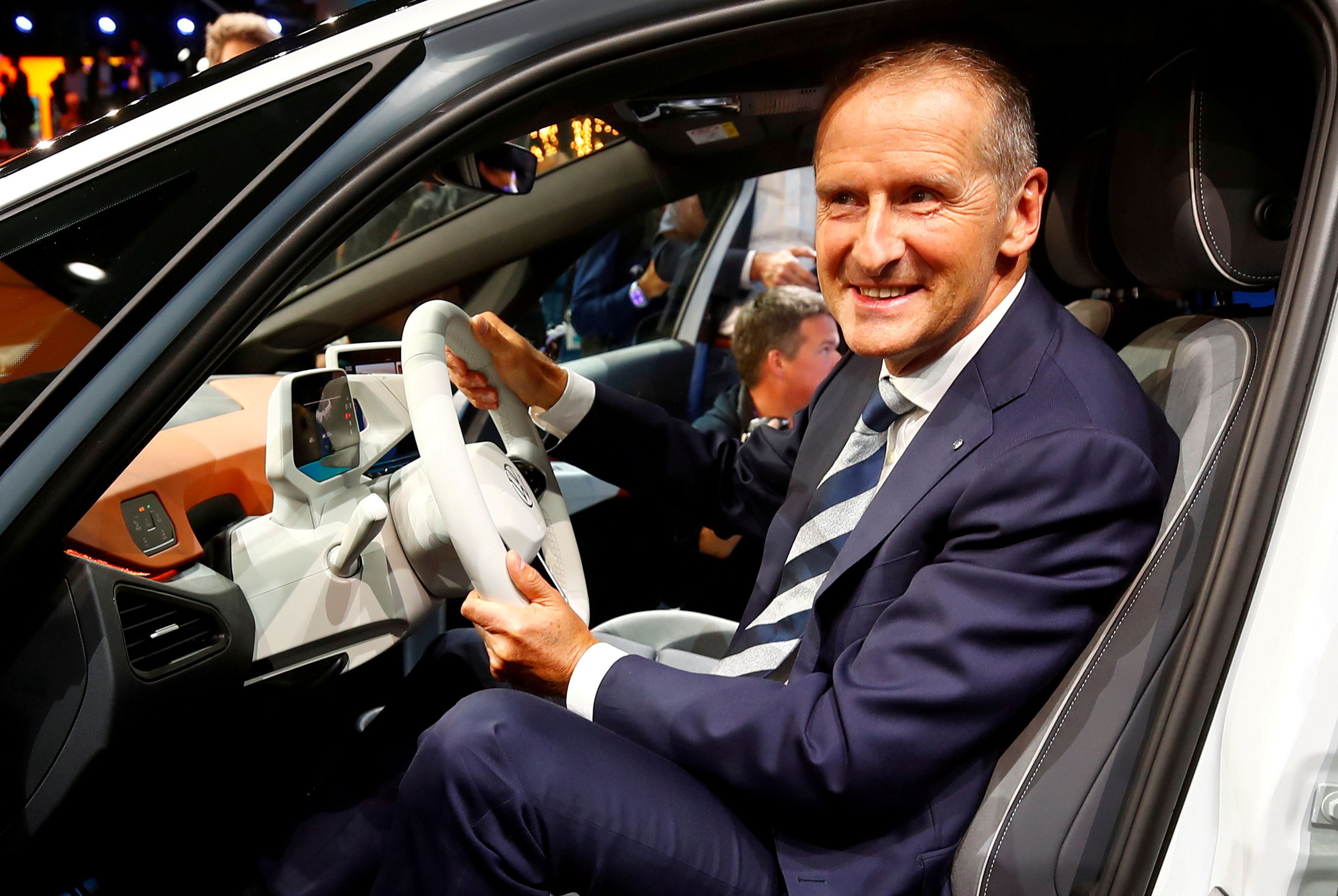 El CEO de Volkswagen Herbert Diess, durante la presentación del eléctrico ID3.