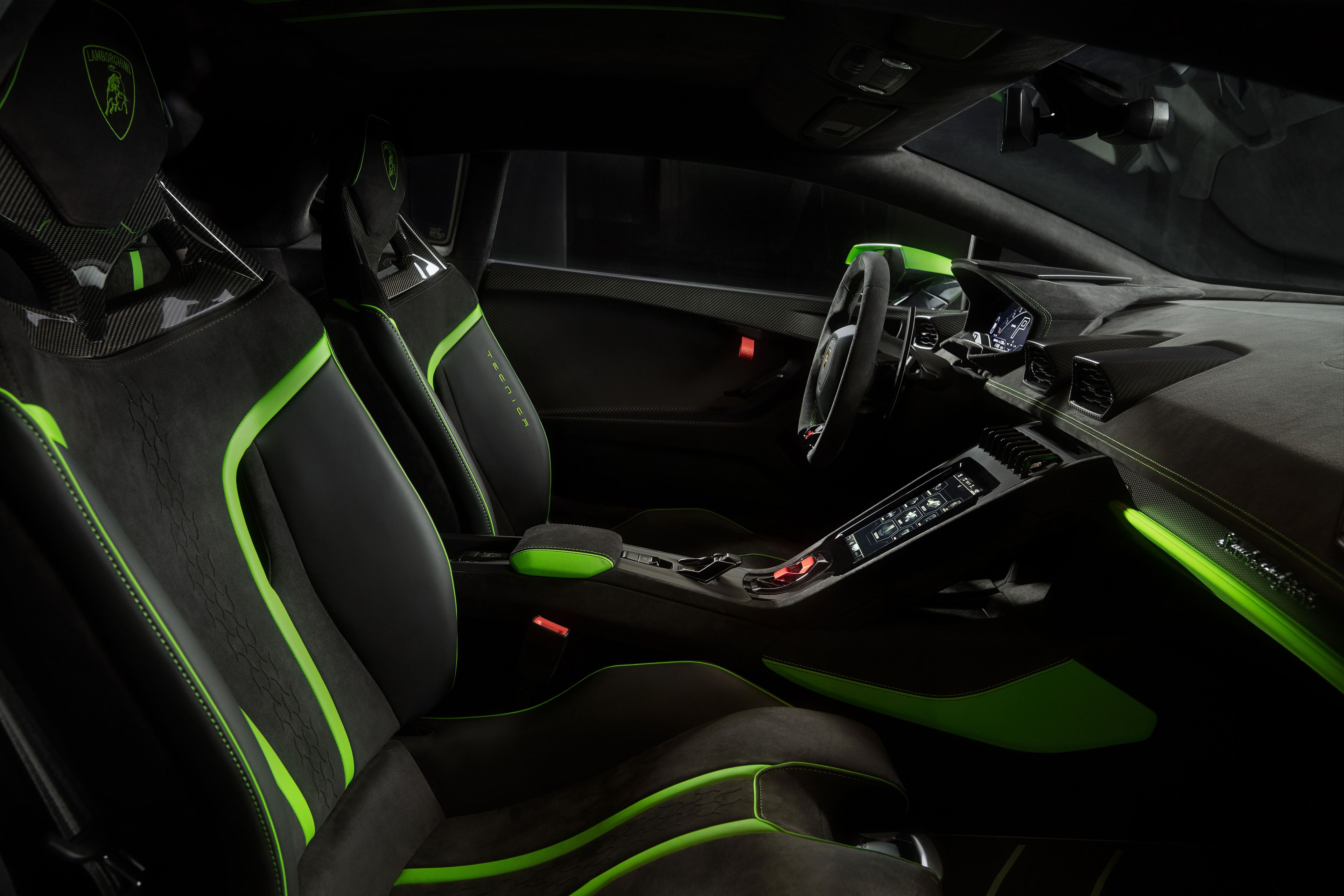 Lamborghini Huracán Tecnica 2022 (interior)