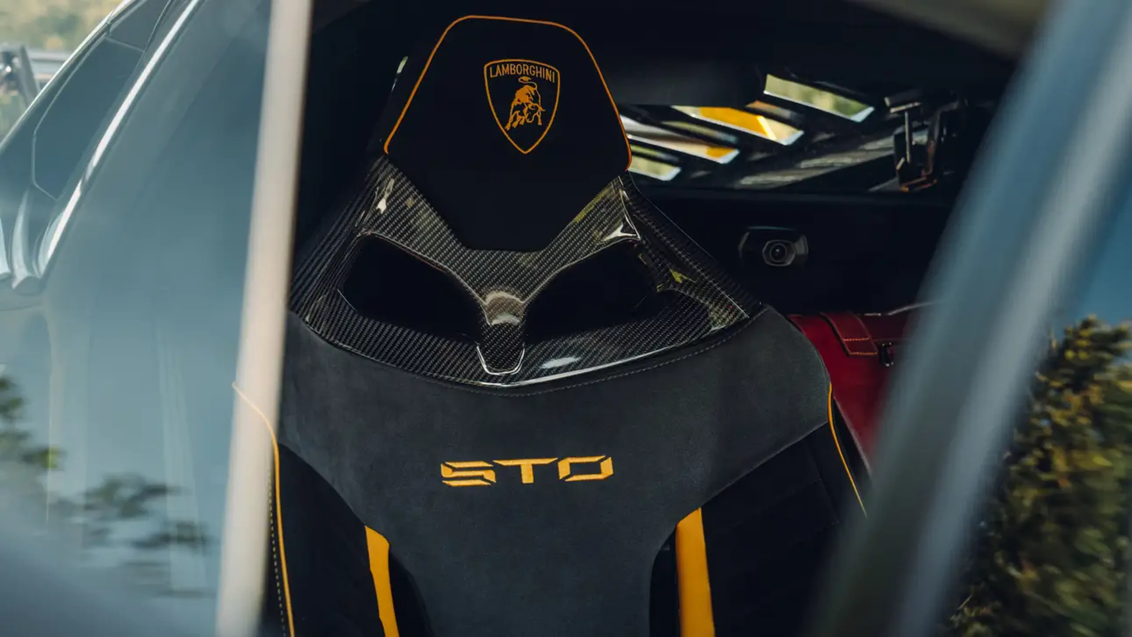 Asientos baquet del Lamborghini Huracán STO.