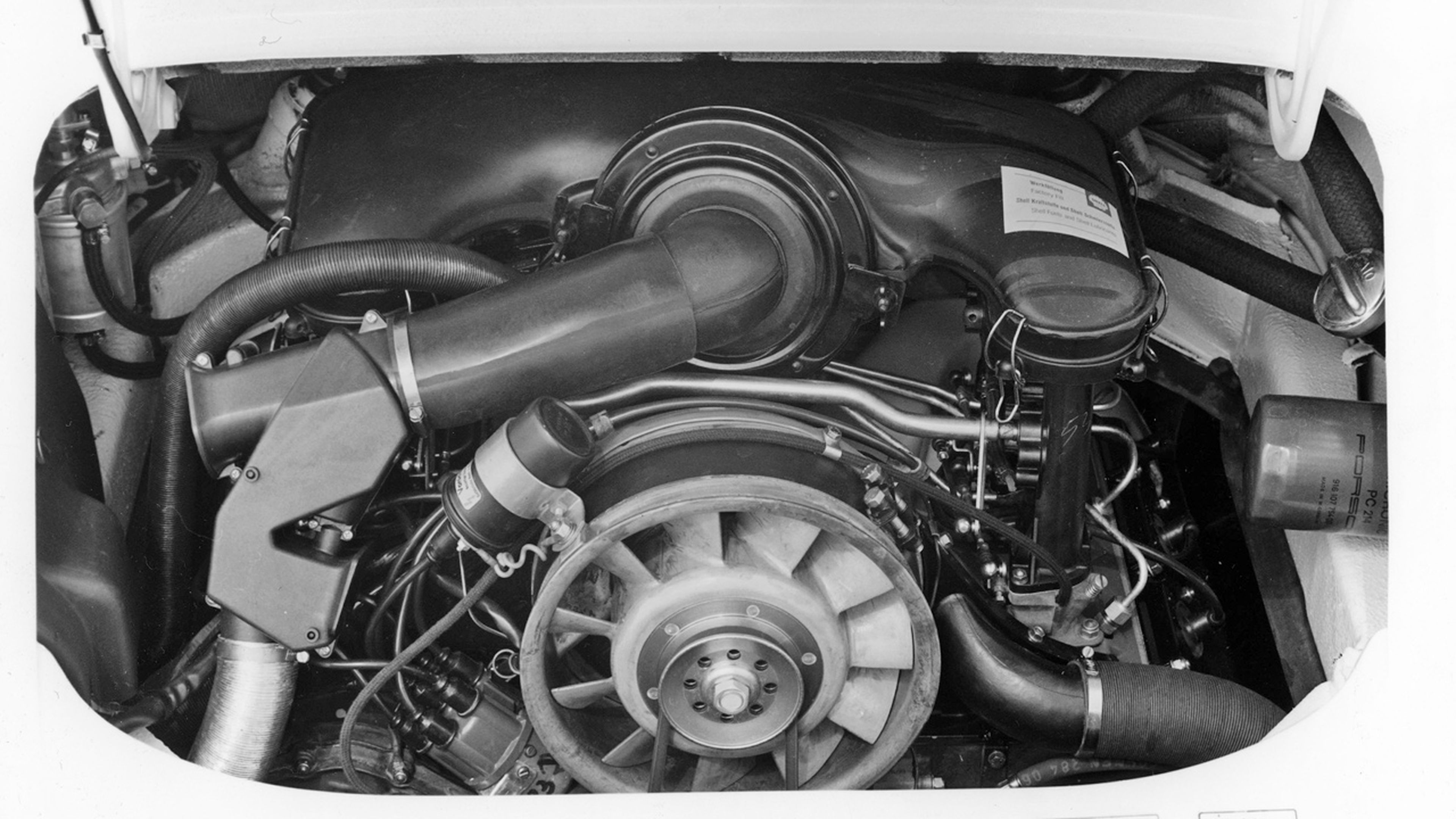 El motor 2.7 del Carrera RS lanzaba a los modelos Sport (se hicieron 200) hasta 245 km/h