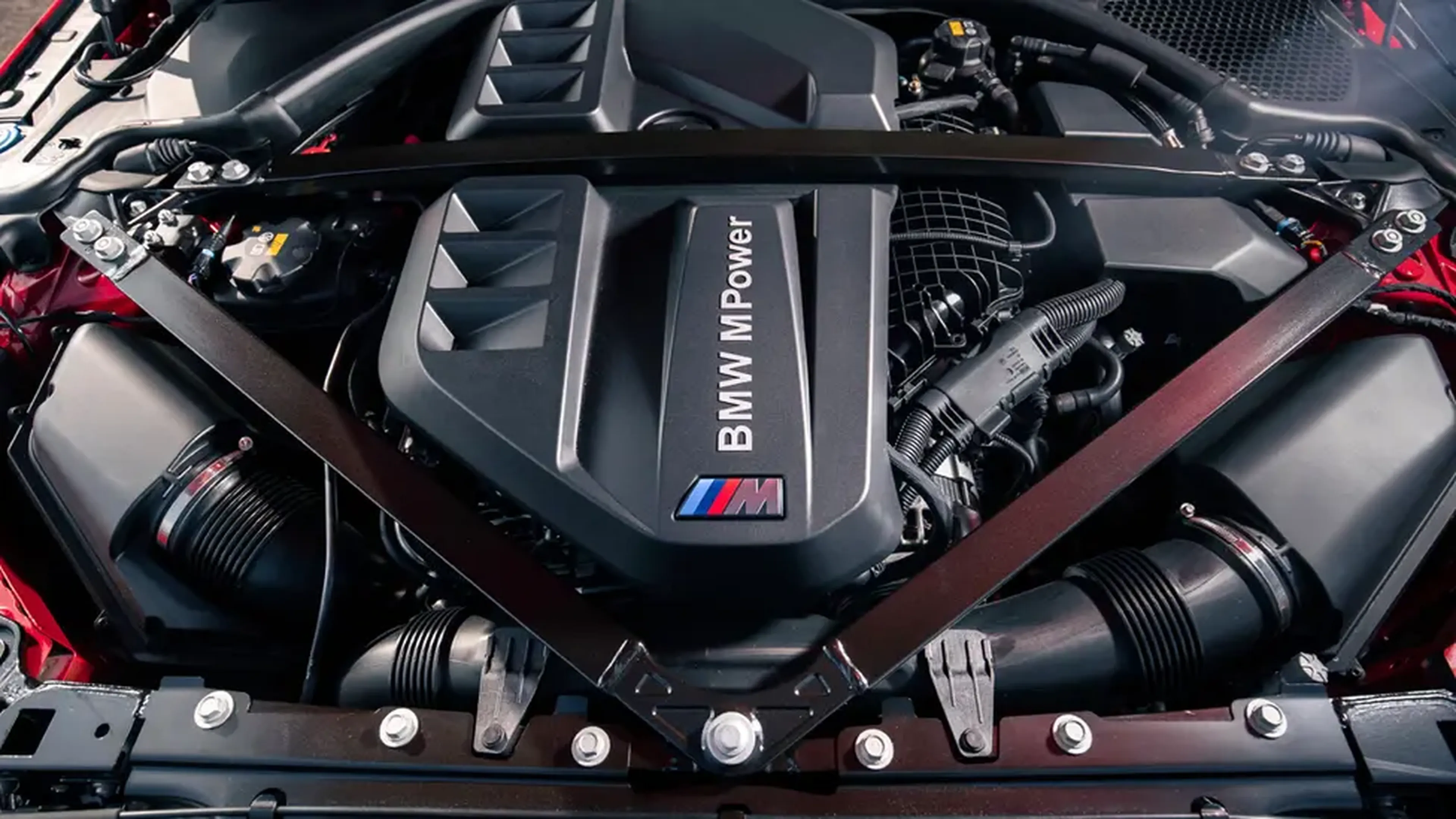 Motor del BMW M3 S58B30T0 de 3,0 litros biturbo.
