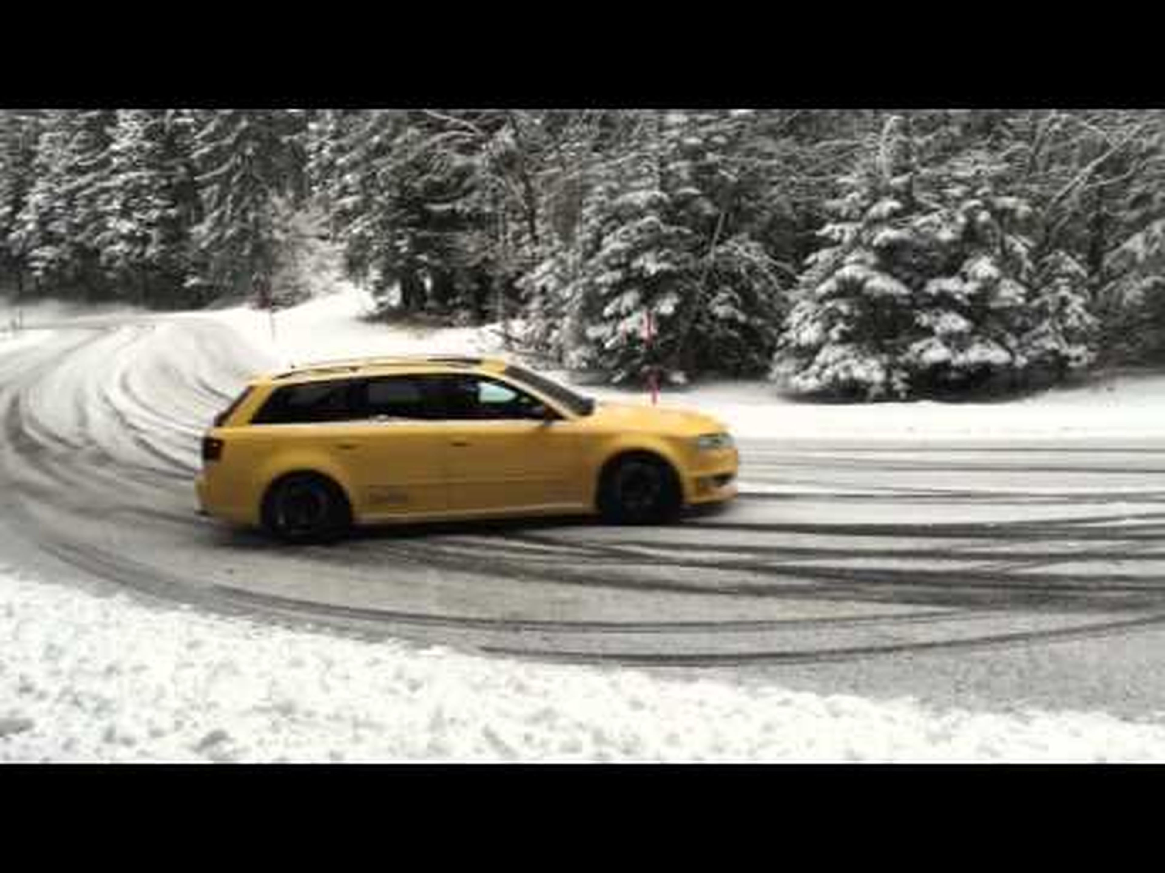 Audi RS4 en la nieve