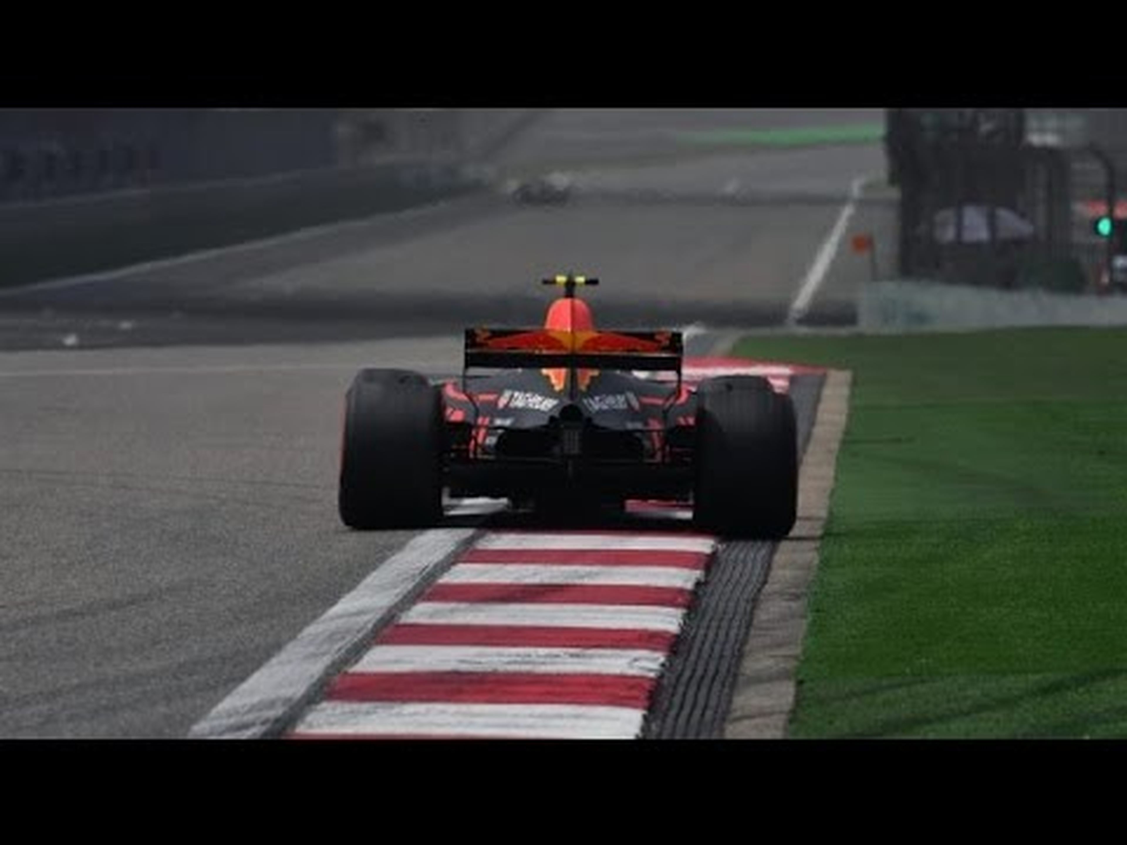 F1 2017 CHINESE GP MAX VERSTAPPEN SAVE