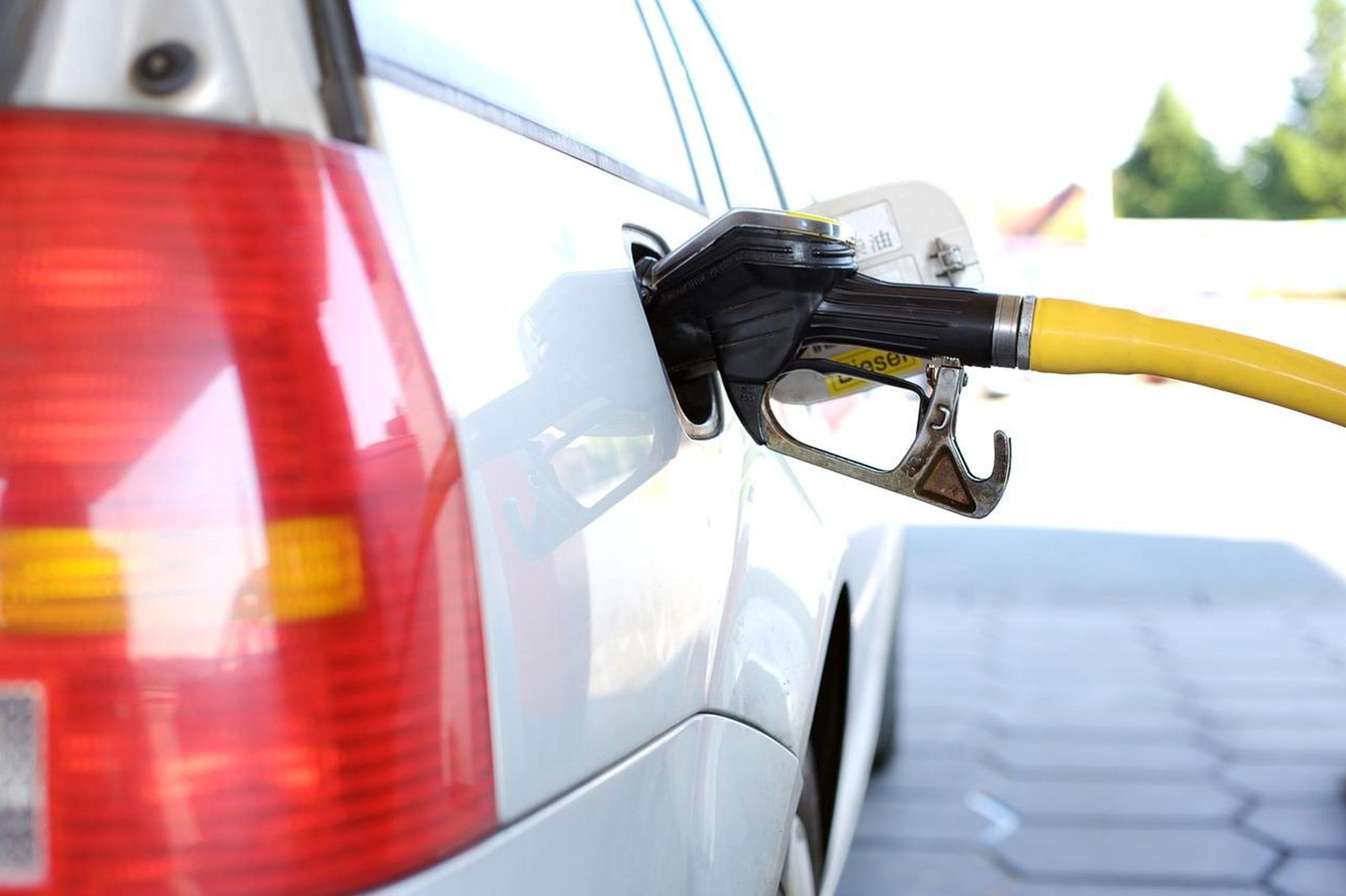 Las gasolineras aumentaron casi un 24% los márgenes del diésel