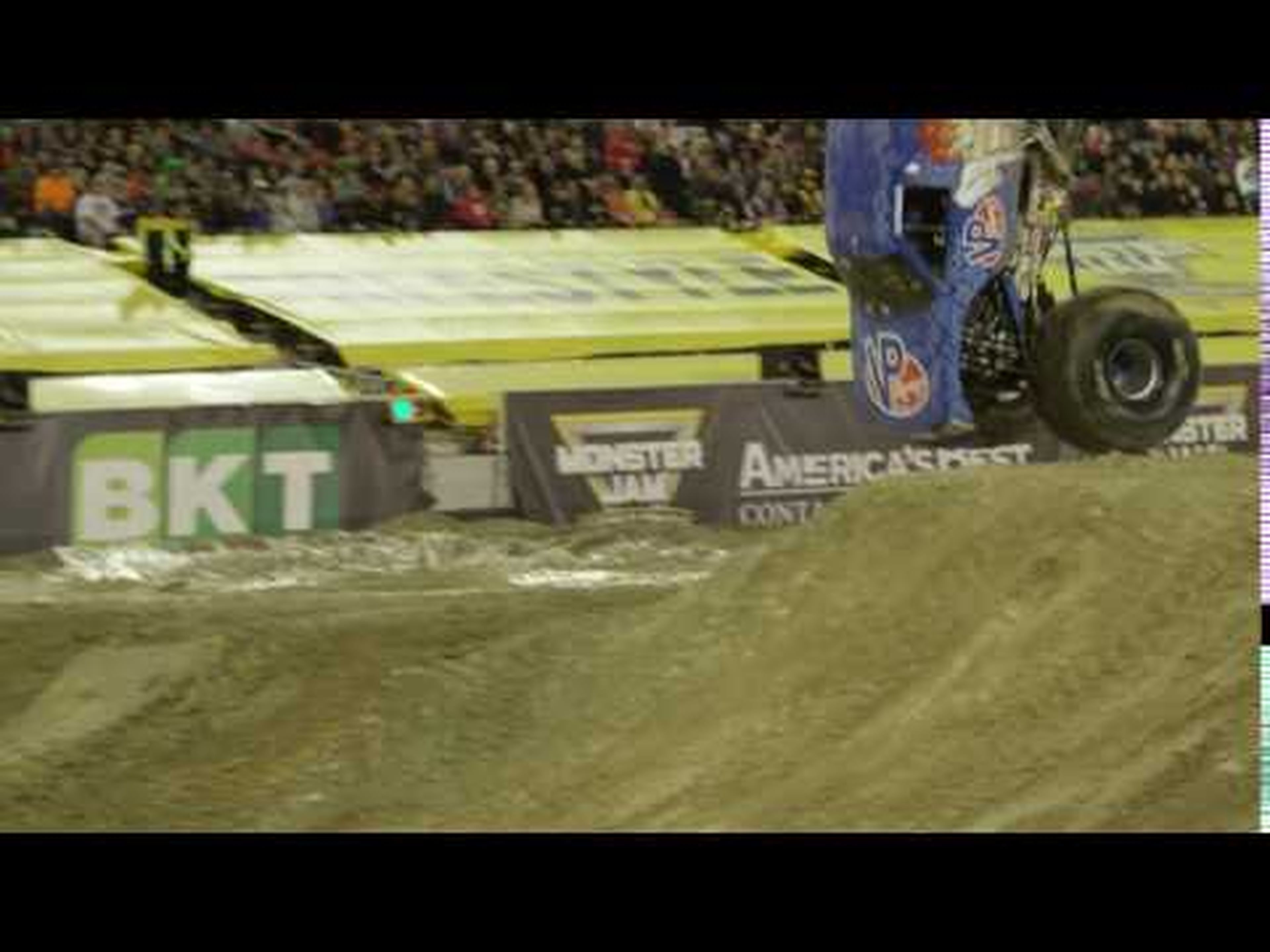 Lee O'Donnell Front Flip at Monster Jam World Finals XVIII Freestyle