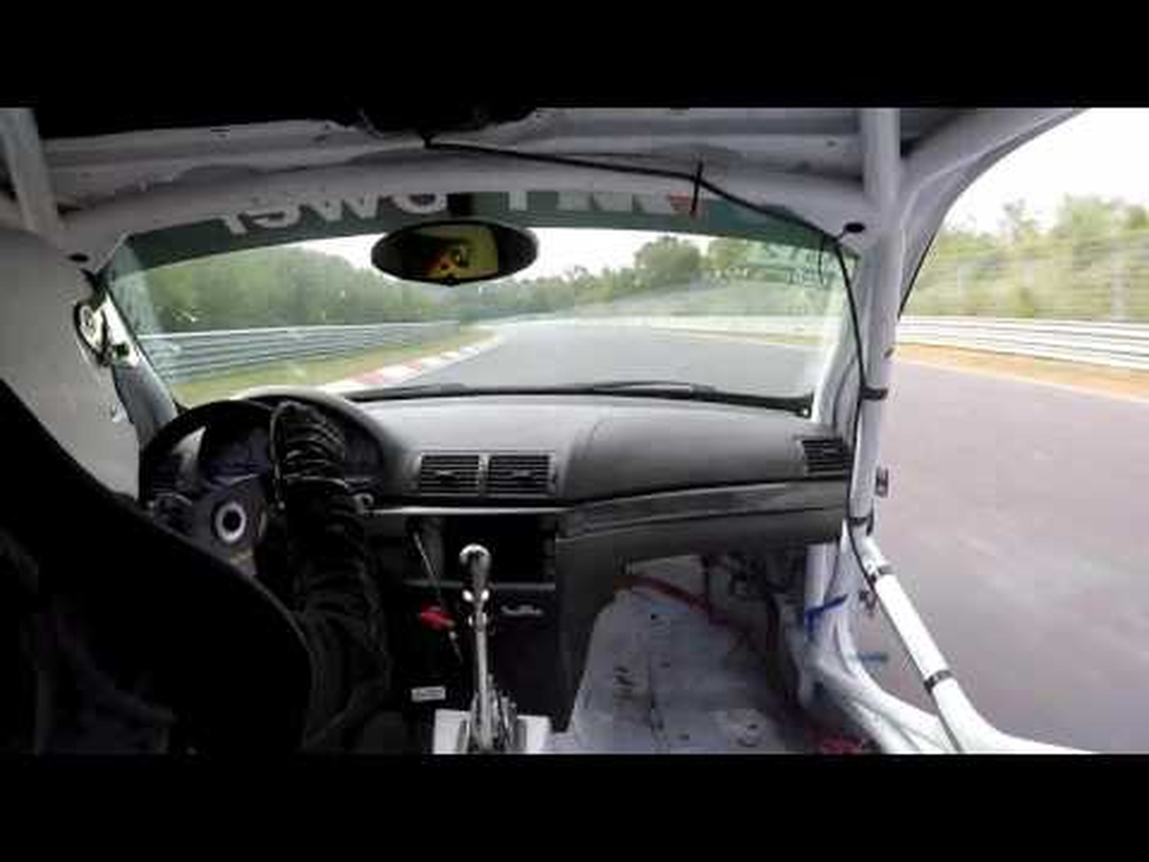 NÜRBURGRING Onboard Race car looses door at 280 kph