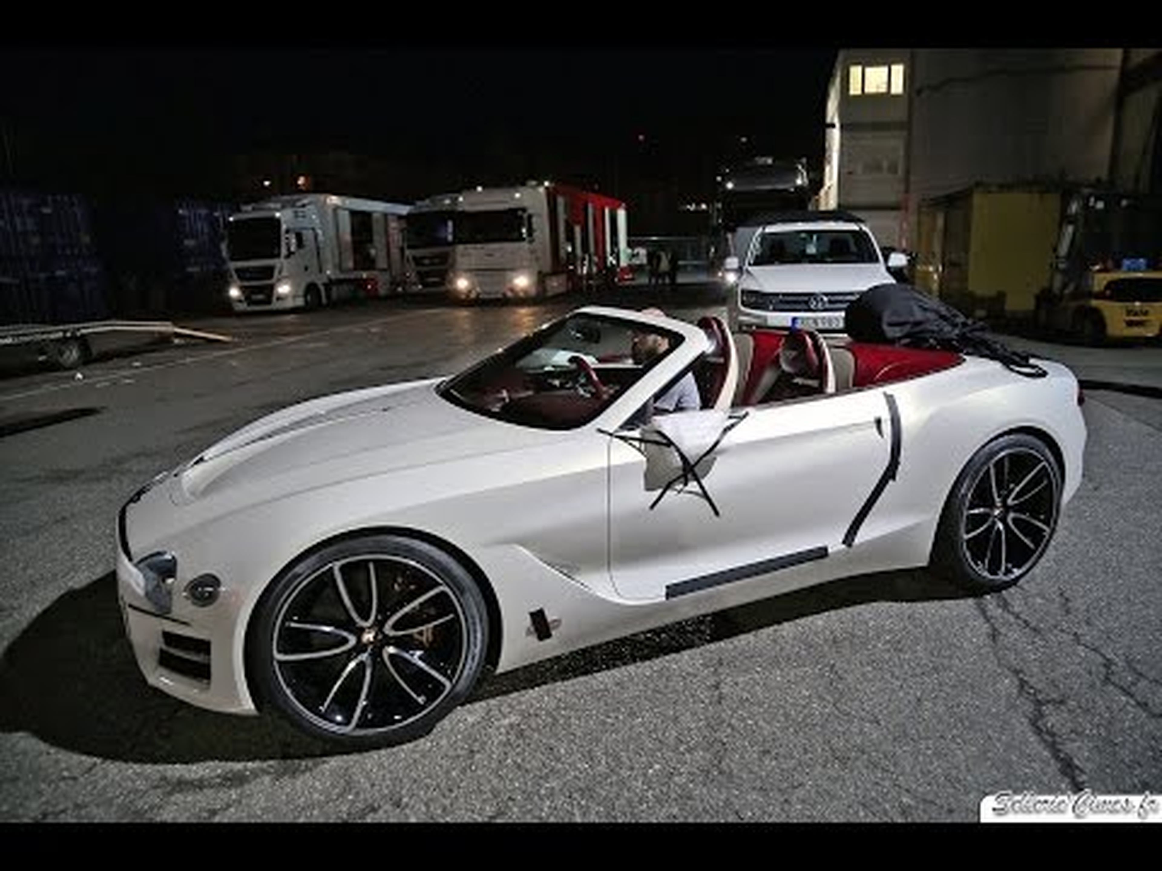 Vídeo en la calle del Bentley EXP12 Speed 6e Concept