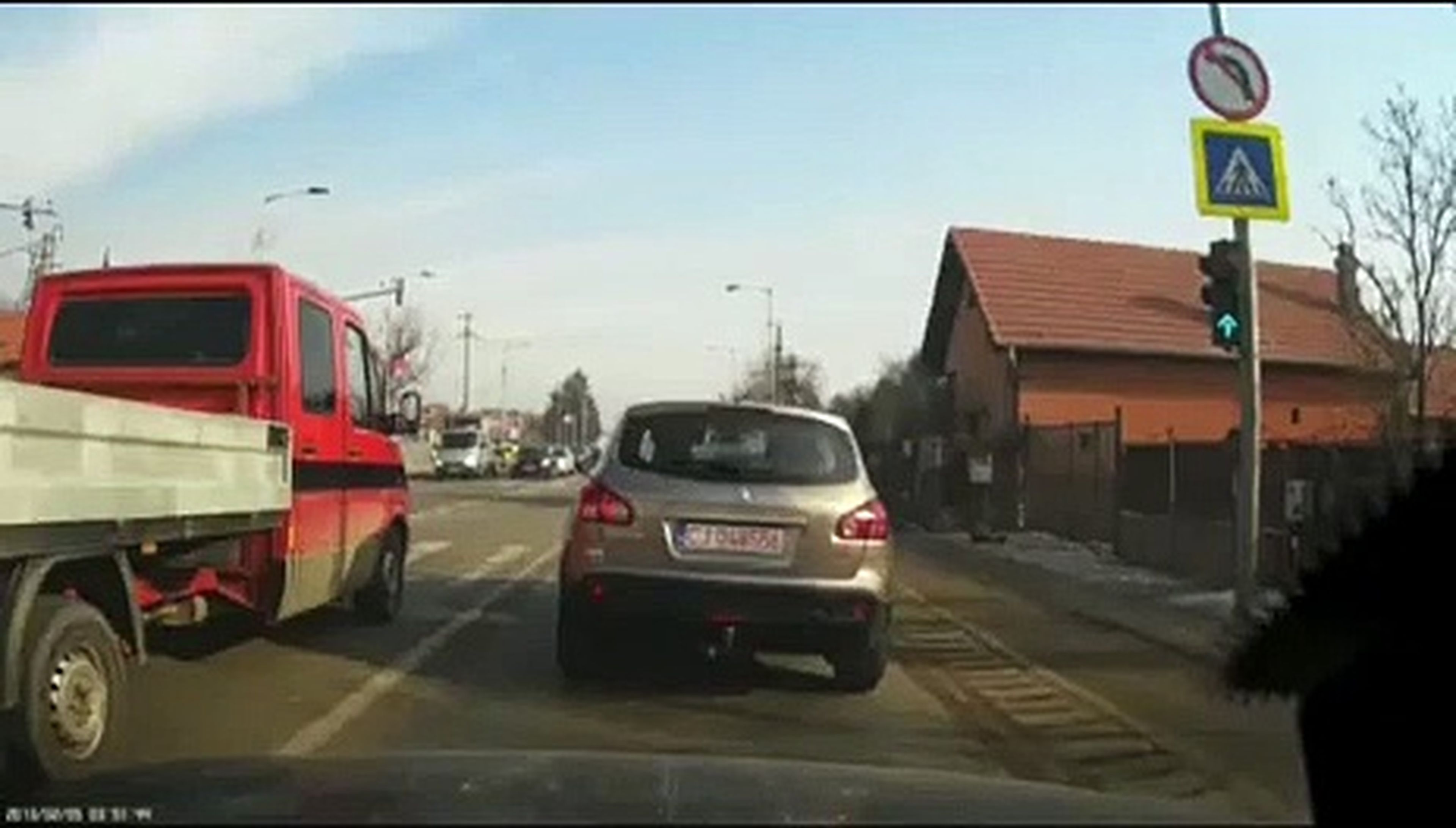 VÍDEO: choque de coche contra carro, ¿se podía haber evitado?