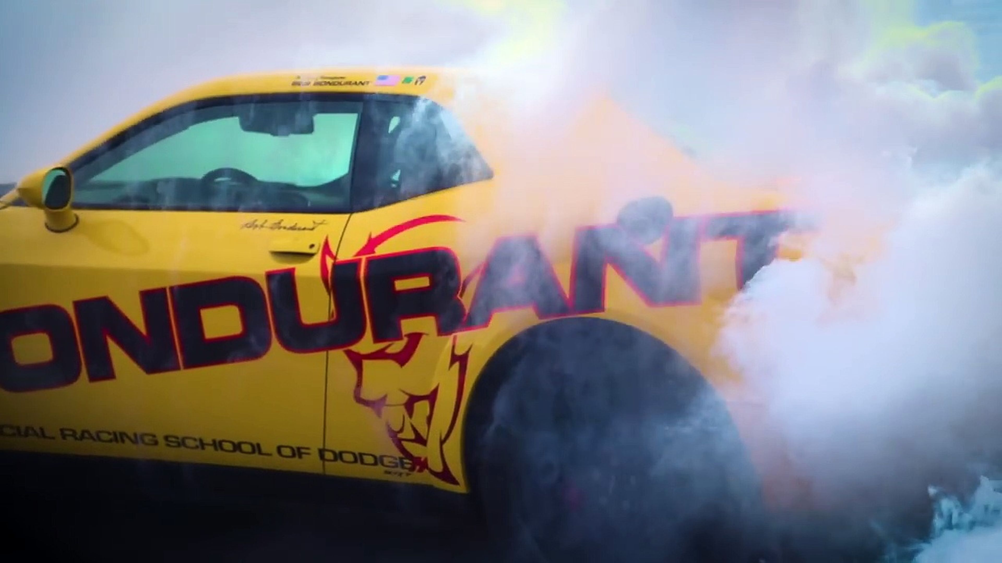 VÍDEO: Dodge Challenger SRT Demon, humo y velocidad sin límites [TG]