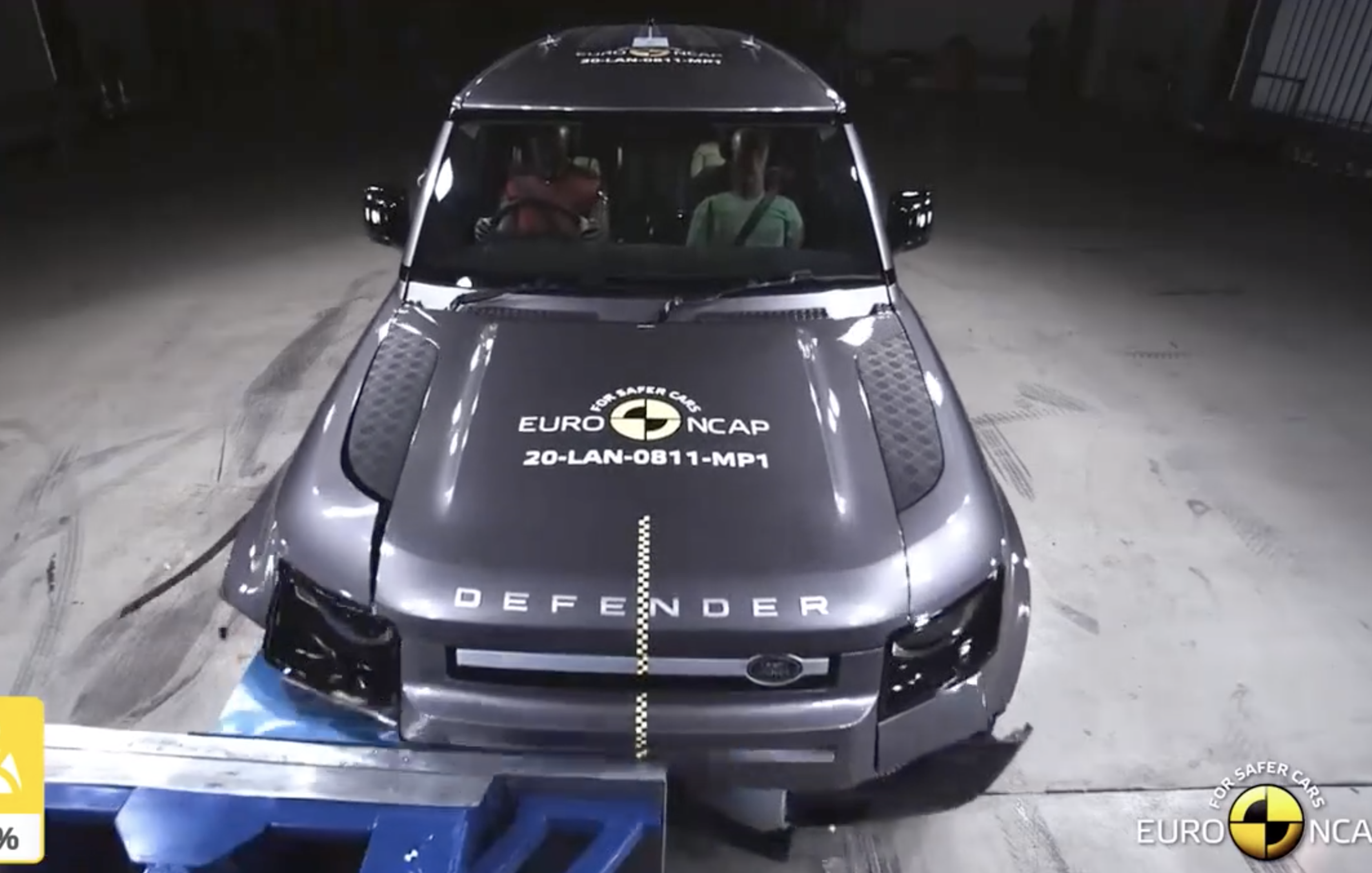 VÍDEO: Así es el Land Rover Defender 2022 en seguridad, ¿es un 5 estrellas?
