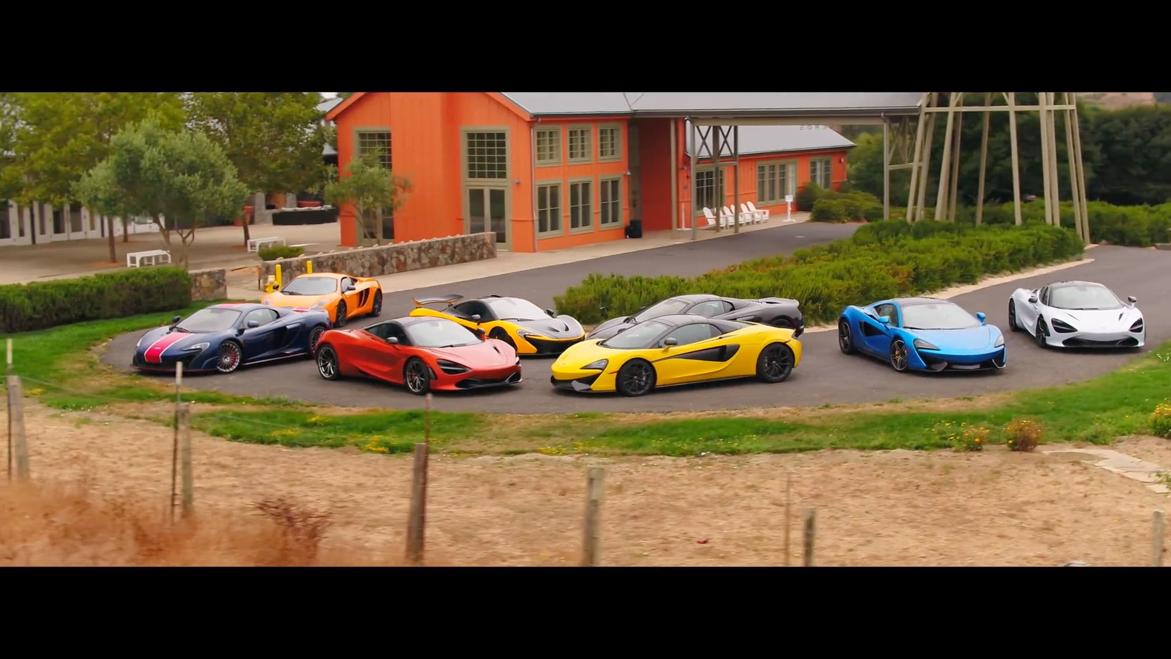 VÍDEO: McLaren para dar y tomar. ¡Menudo despliegue!