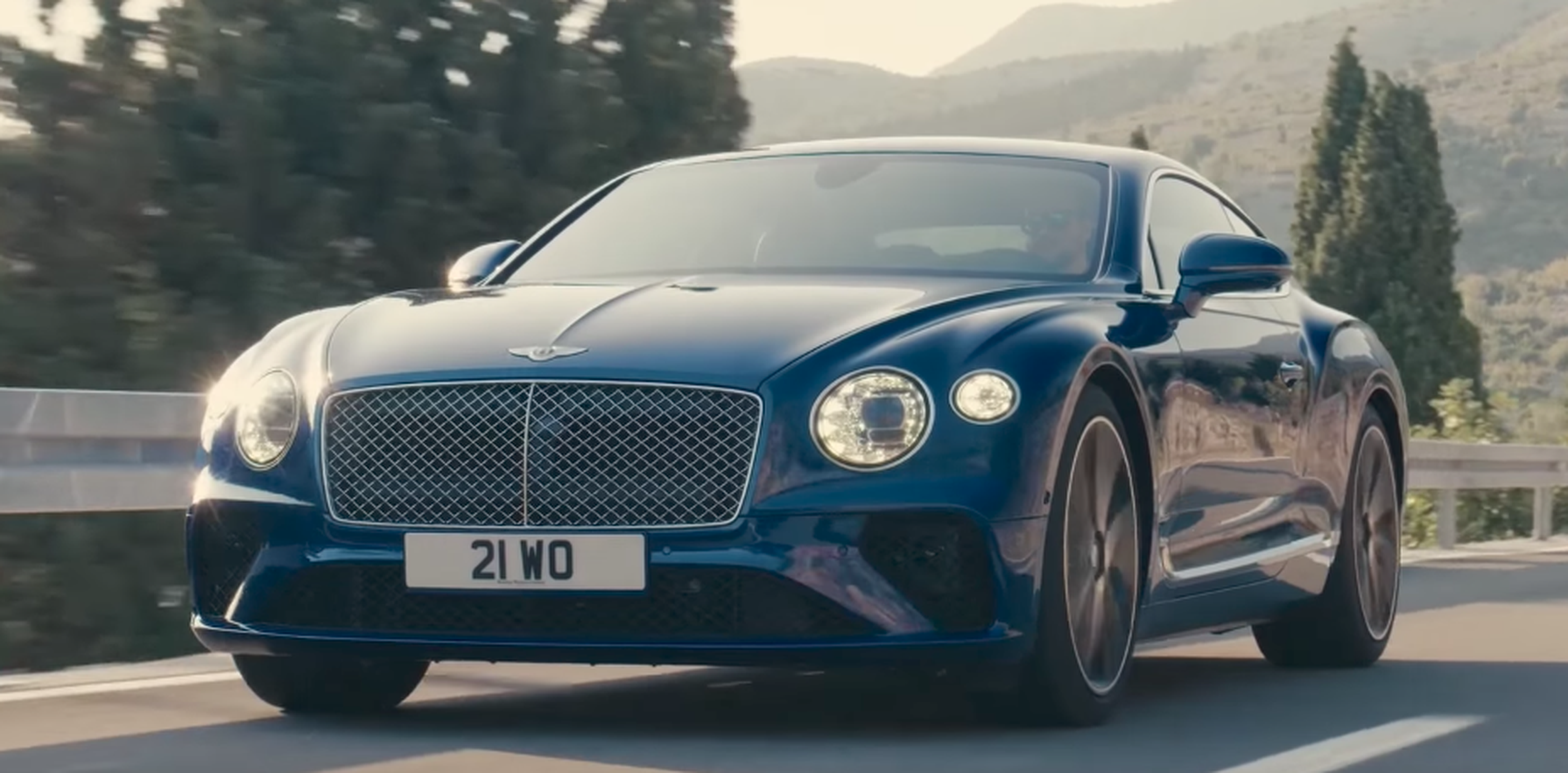 VÍDEO: Nuevo Bentley Continental GT, del papel a la carretera [TG]