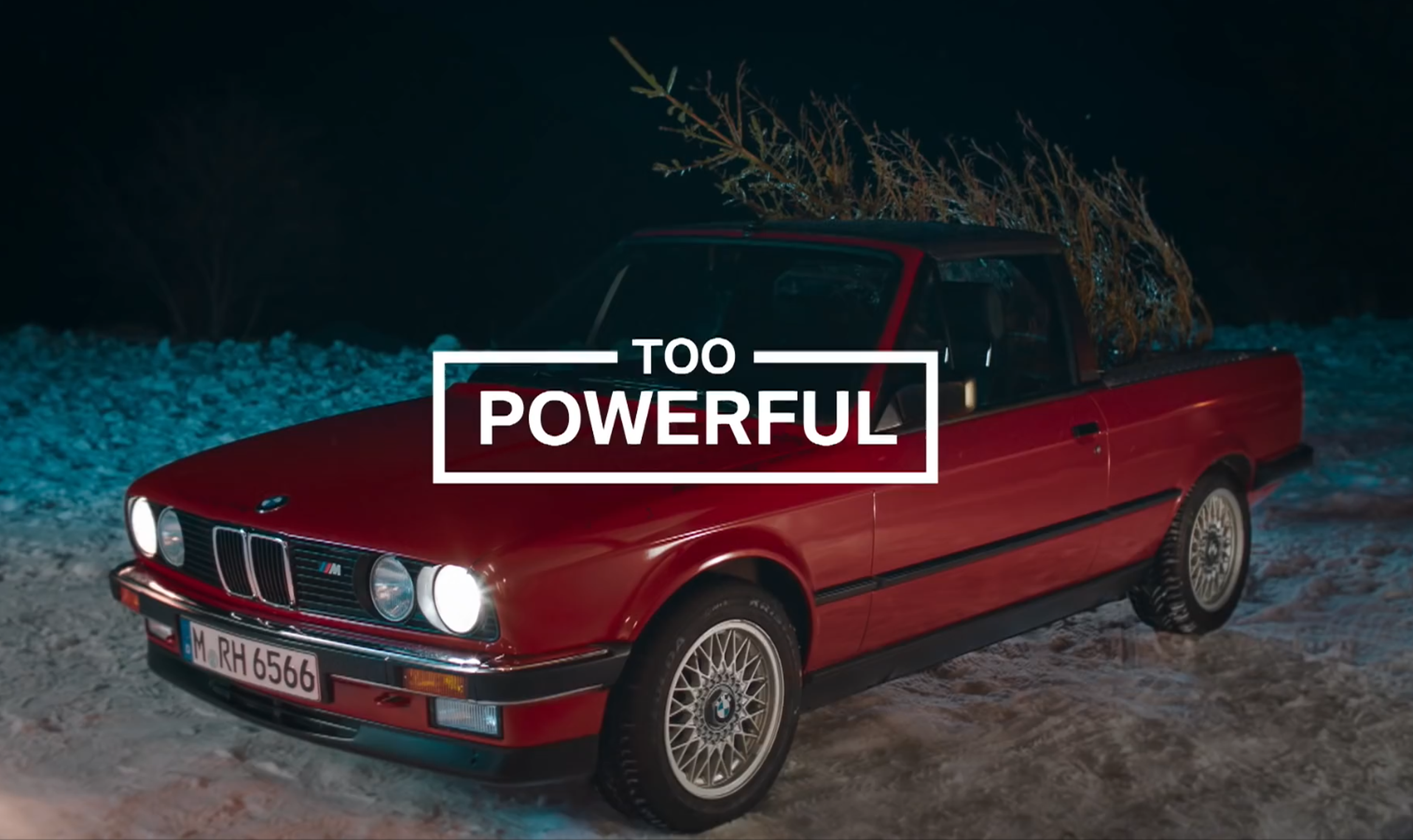 VÍDEO: Así se transporta un árbol de Navidad en un BMW (TG)