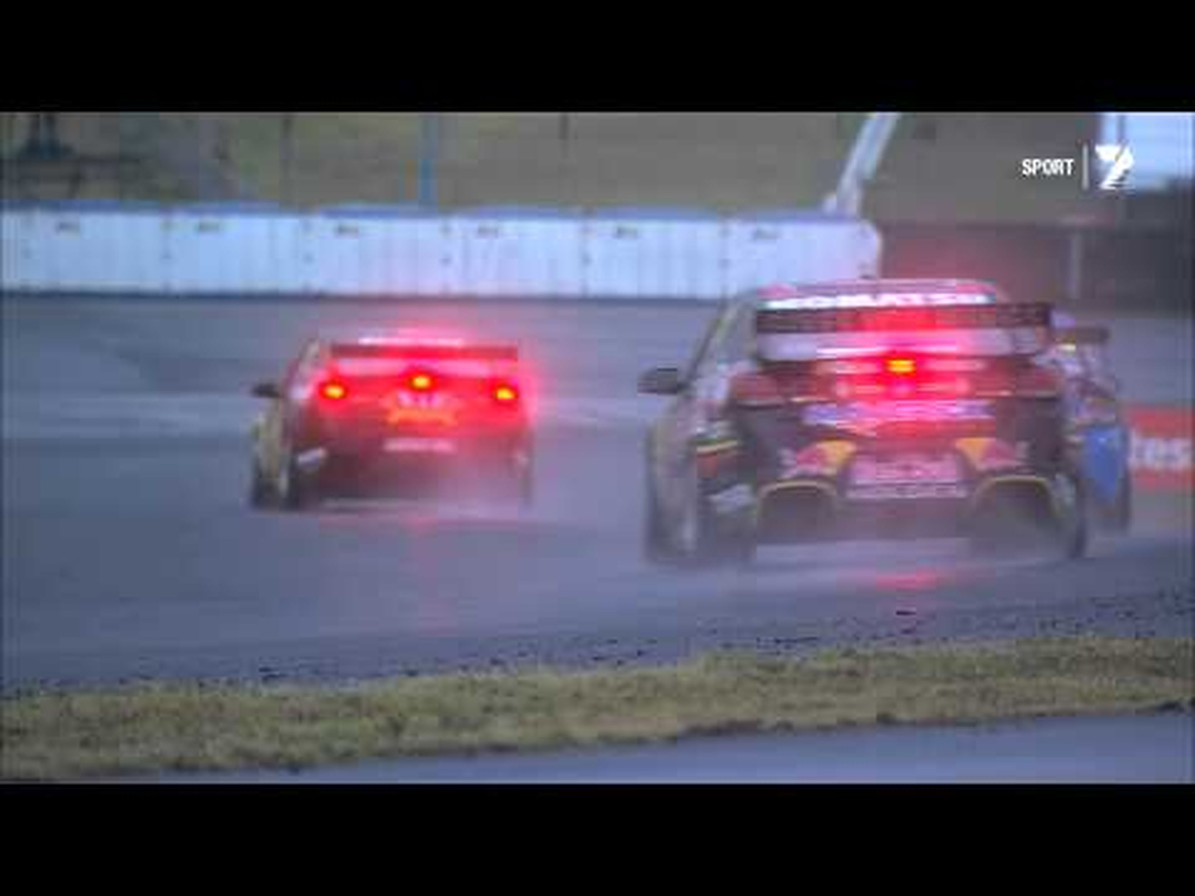 Vídeo de los V8 Supercars haciendo Drift