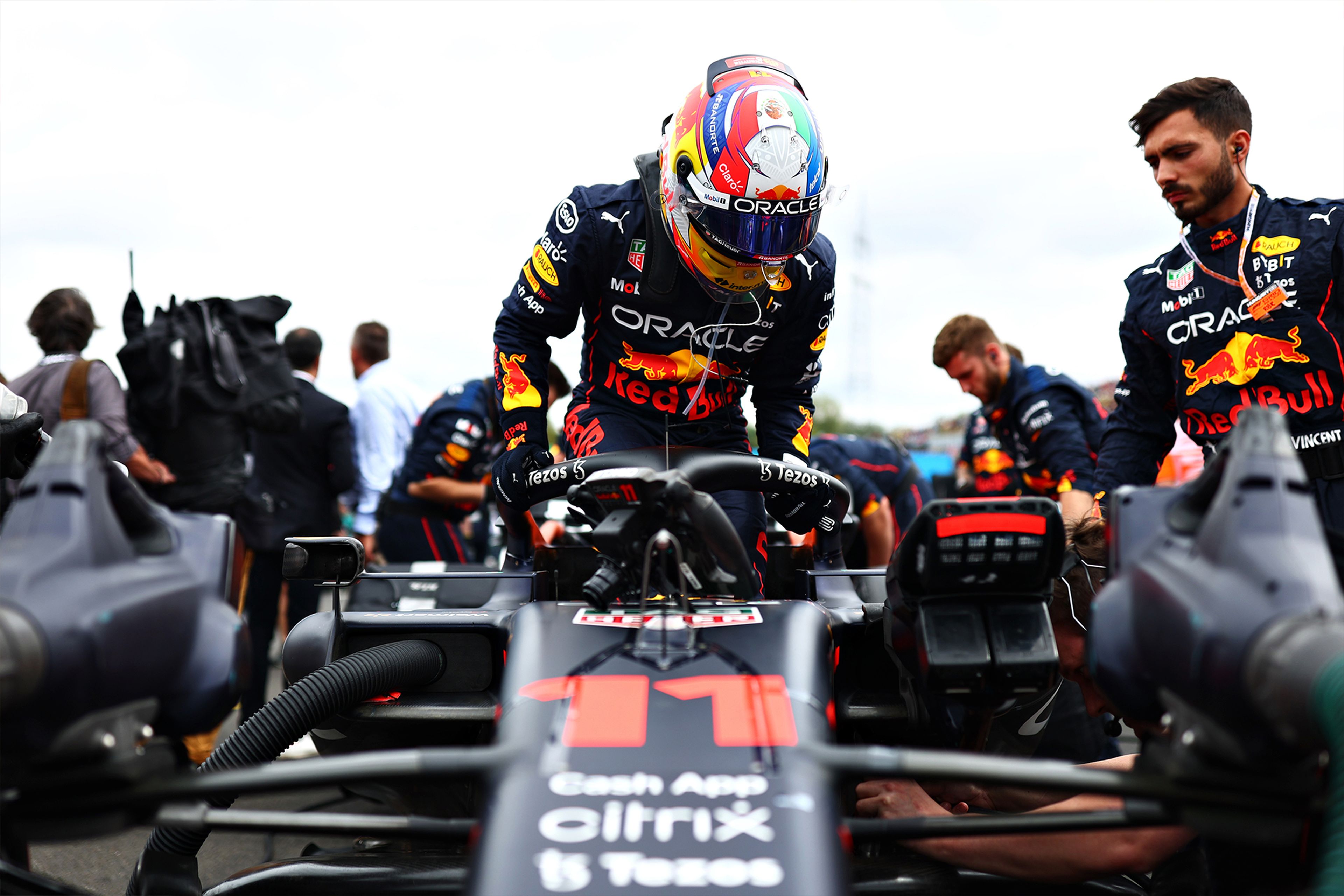 'Checo' Pérez Red Bull Racing F1 en el GP de Hungría 2022