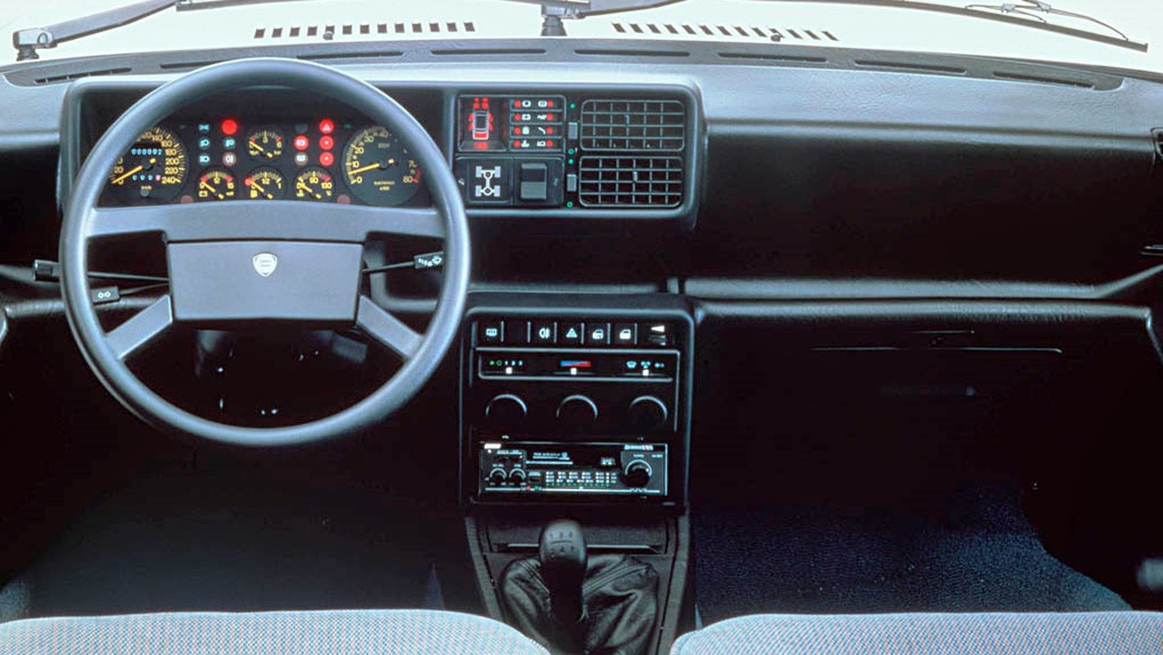 Grandes berlinas olvidadas: Lancia Prisma
