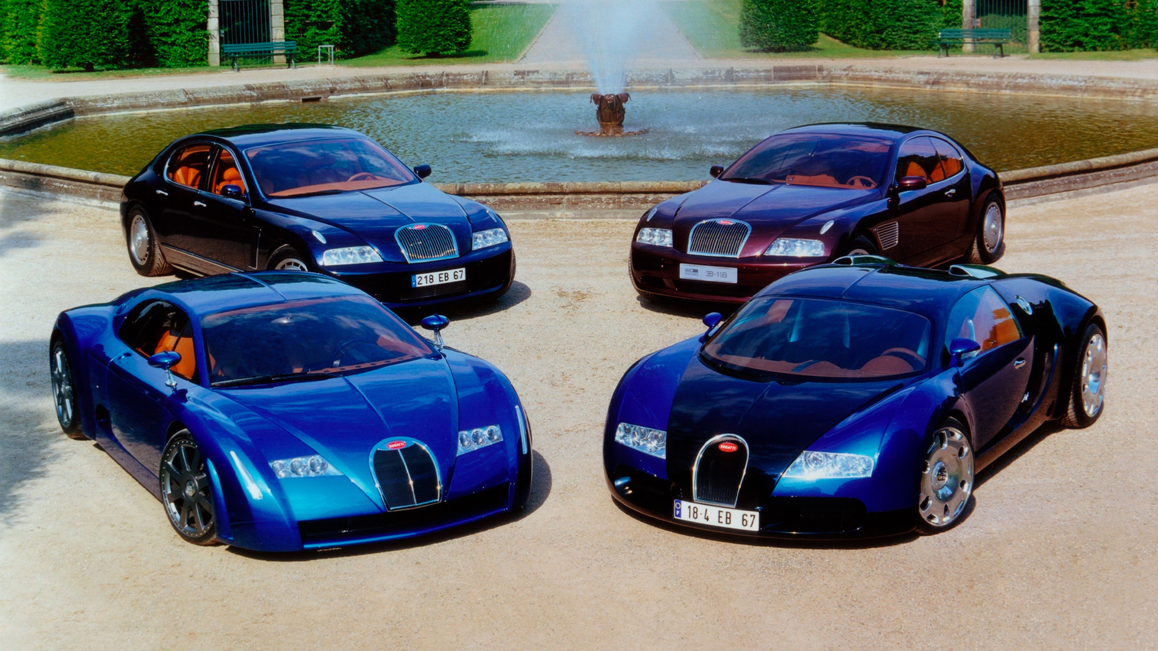 Prototipos Bugatti anteriores al Veyron (abajo a la derecha).