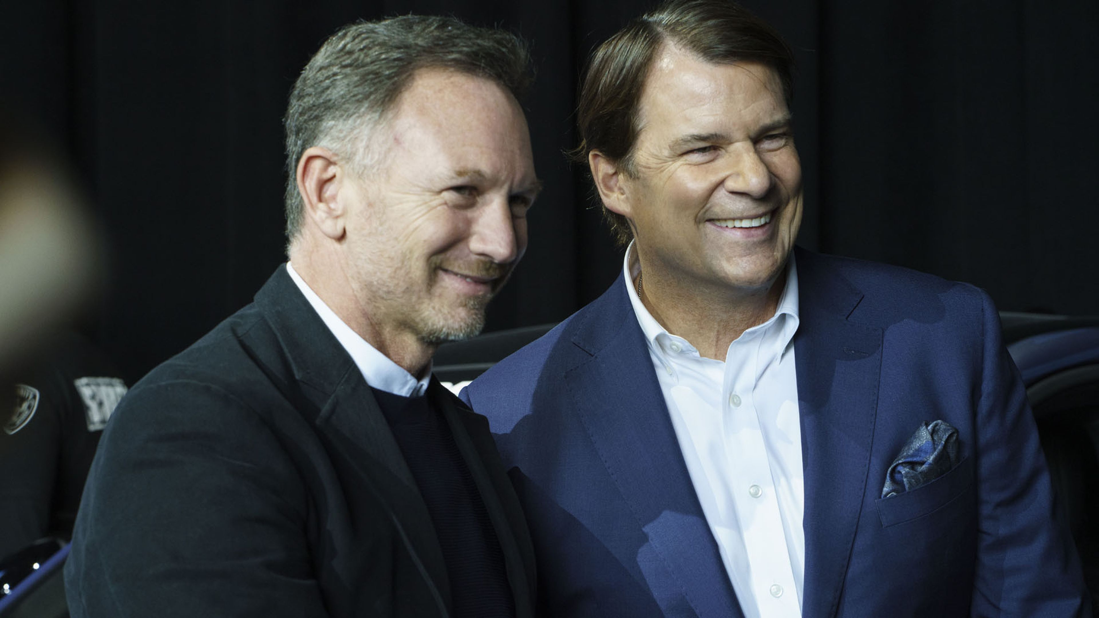 Christian Horner, jefe de Red Bull; y Jim Farley, CEO de Ford