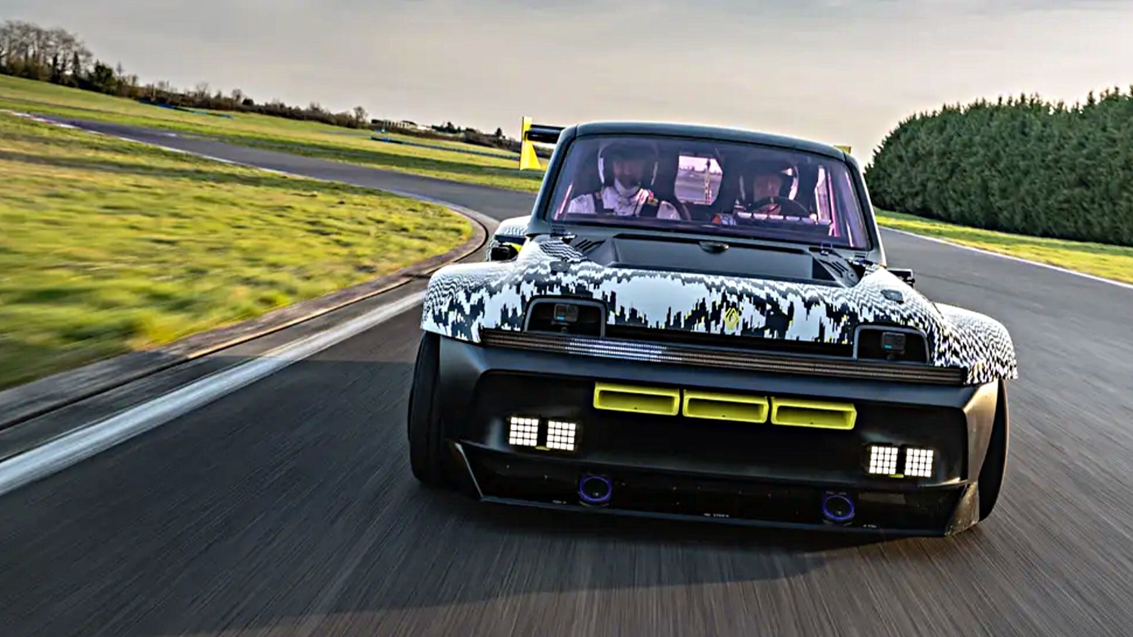 Prueba Renault 5 Turbo E3