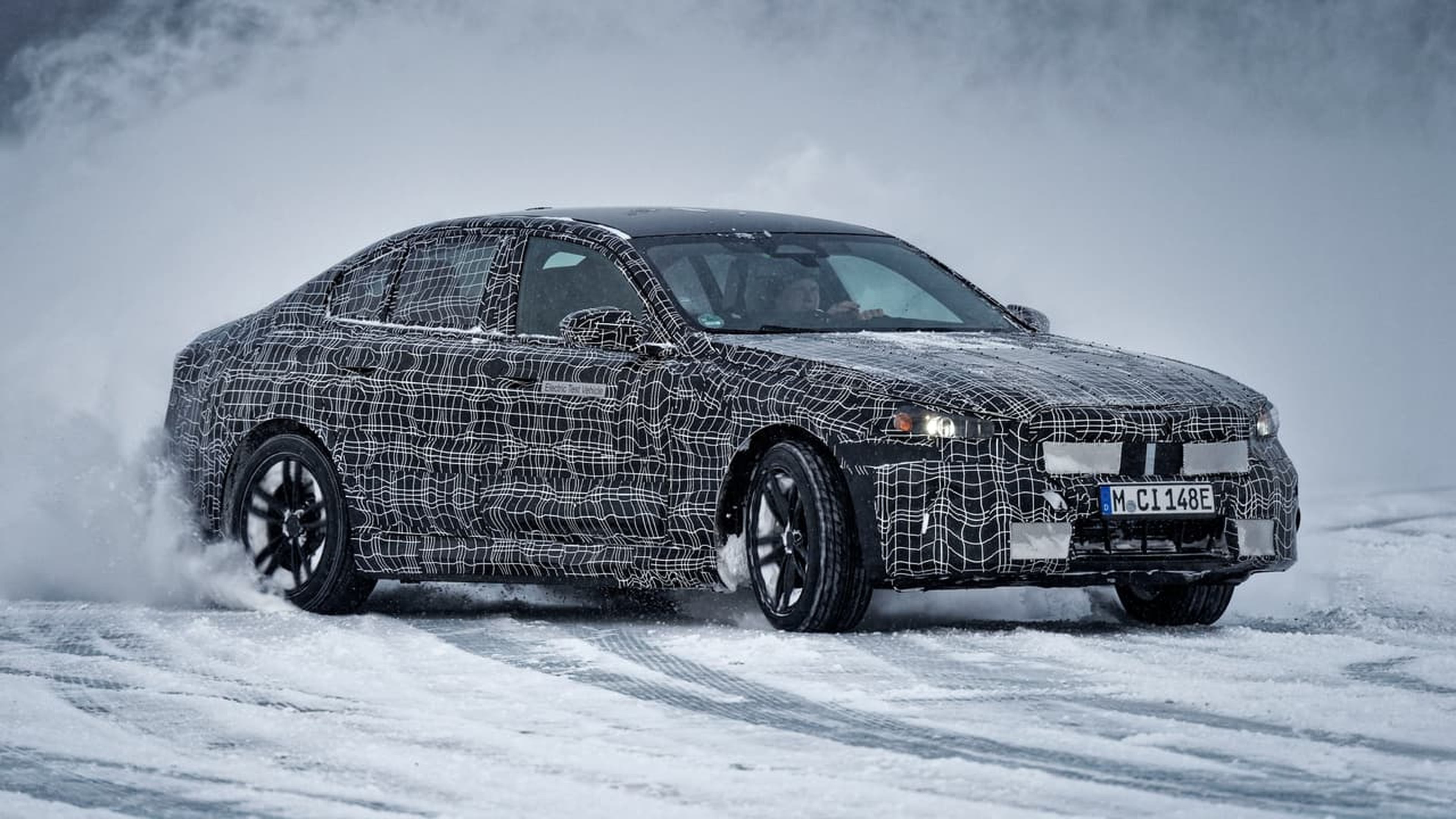 BMW i5 test invernales