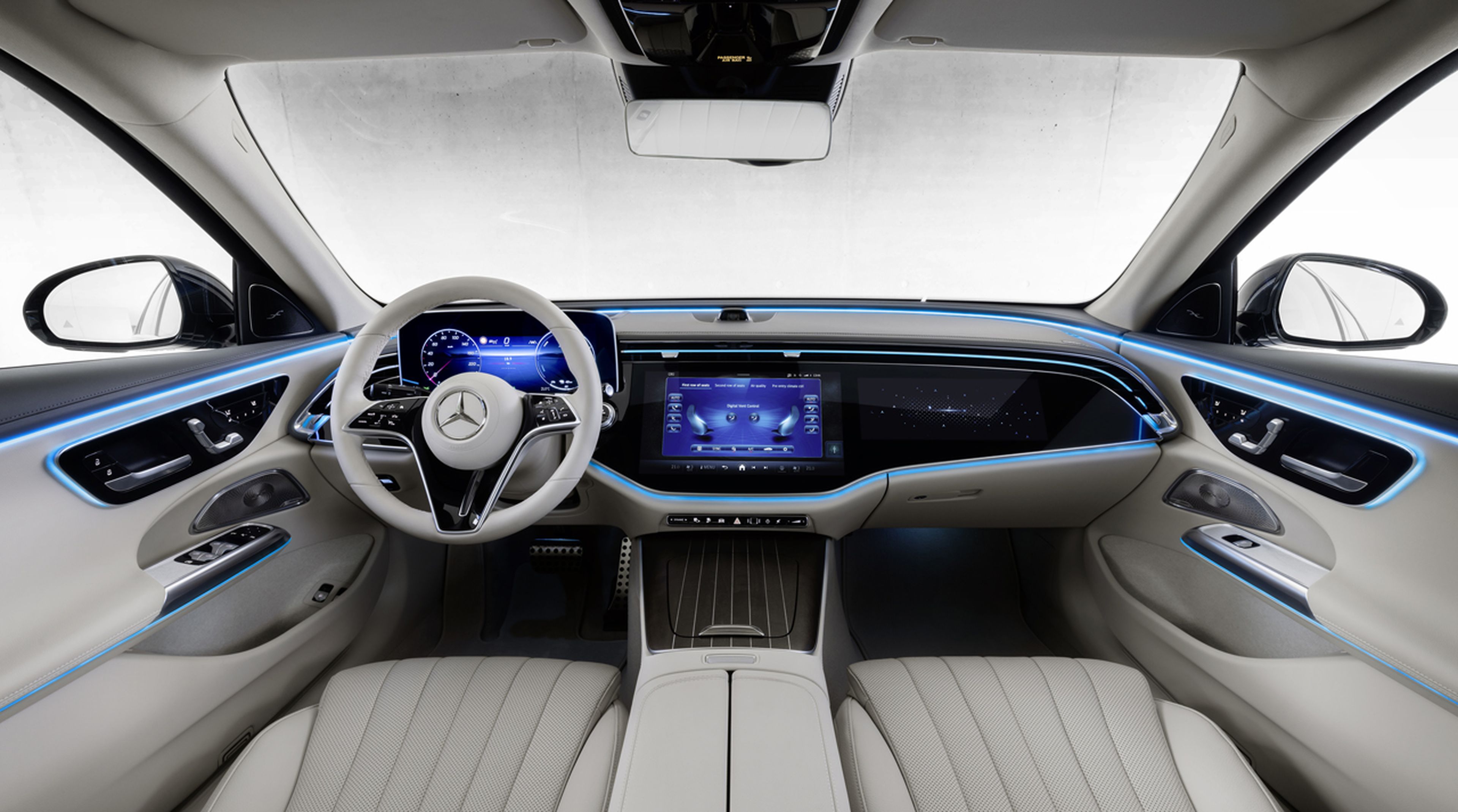 Mercedes Clase E 2023, interior